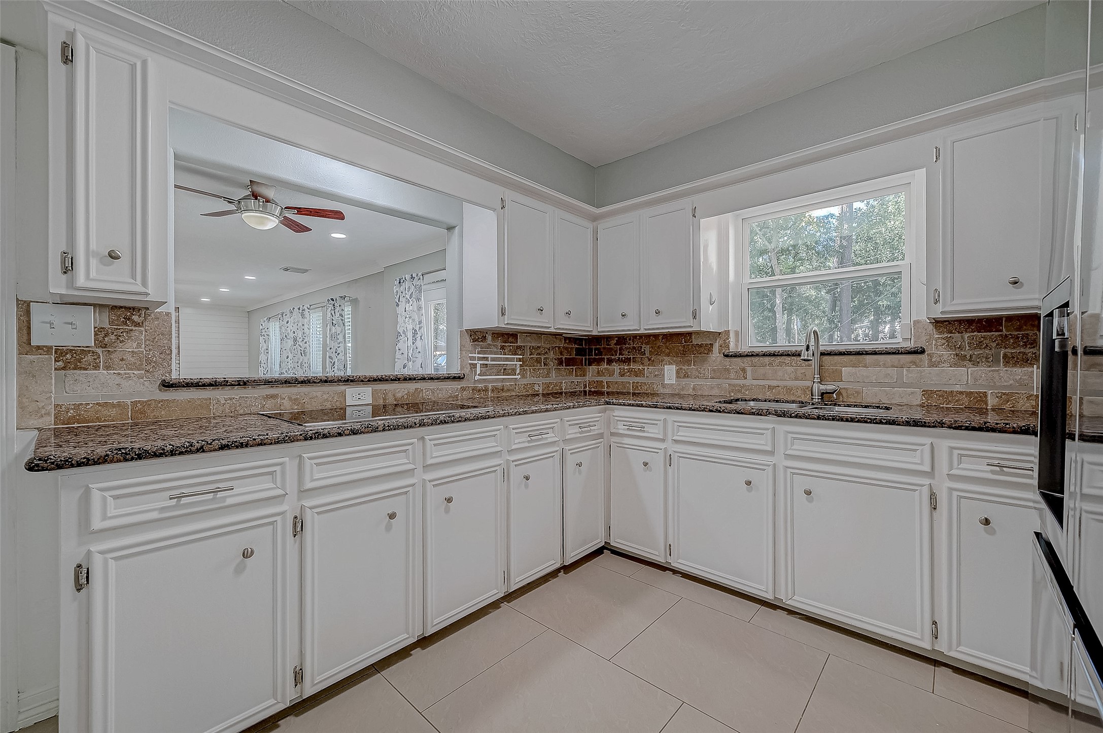 8110 Bent Oak Lane Property Photo 17