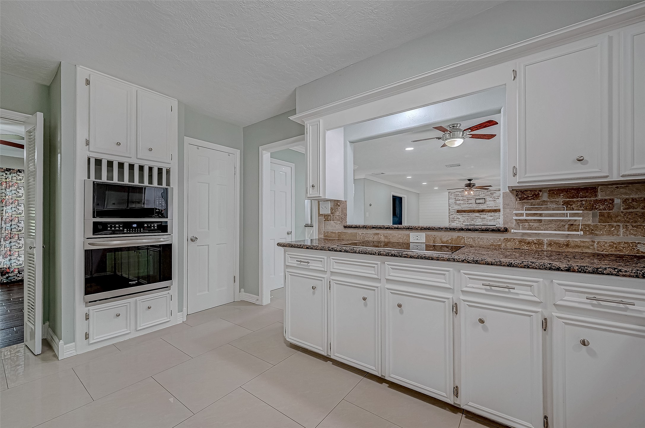 8110 Bent Oak Lane Property Photo 18