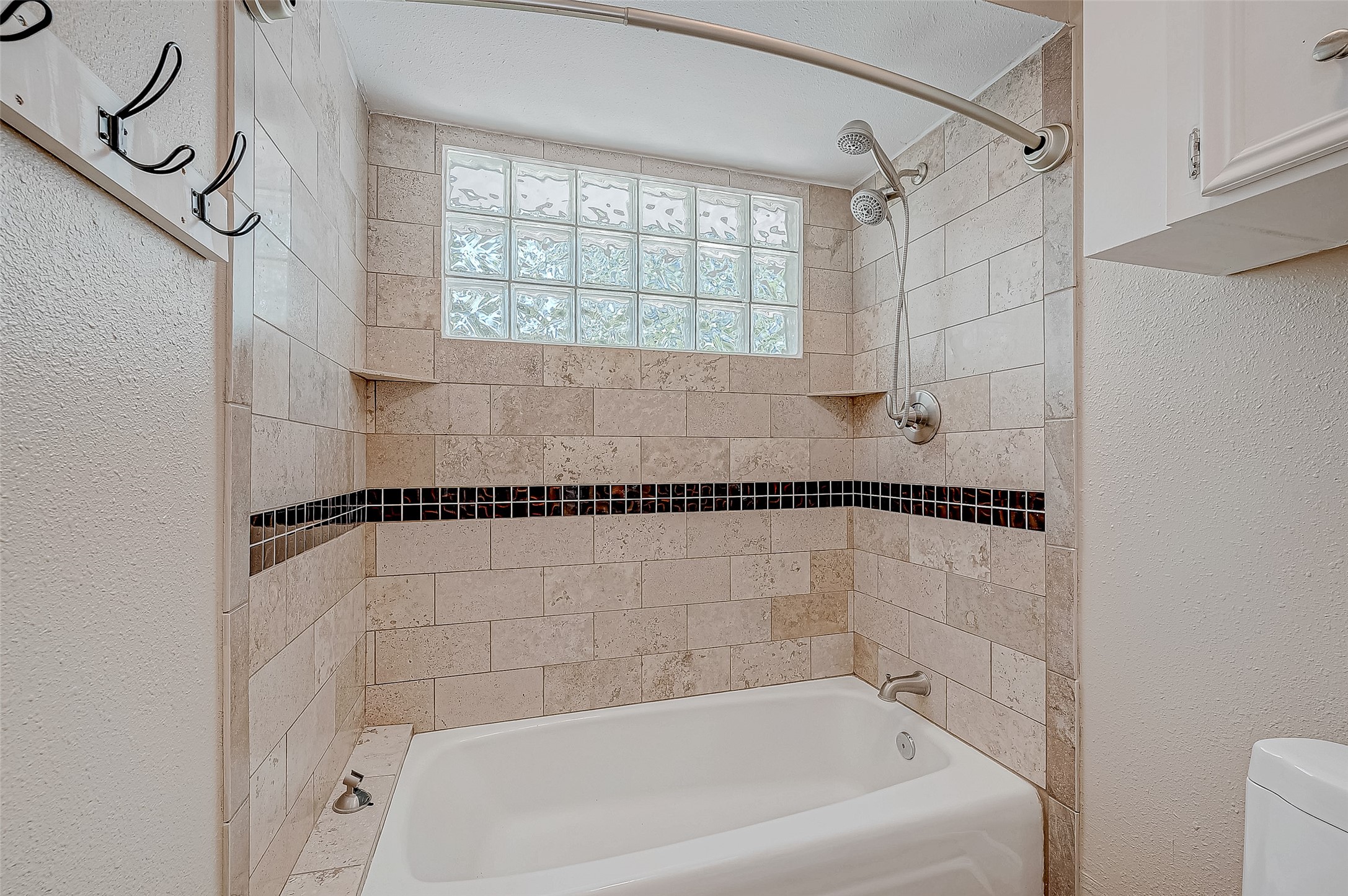 8110 Bent Oak Lane Property Photo 33
