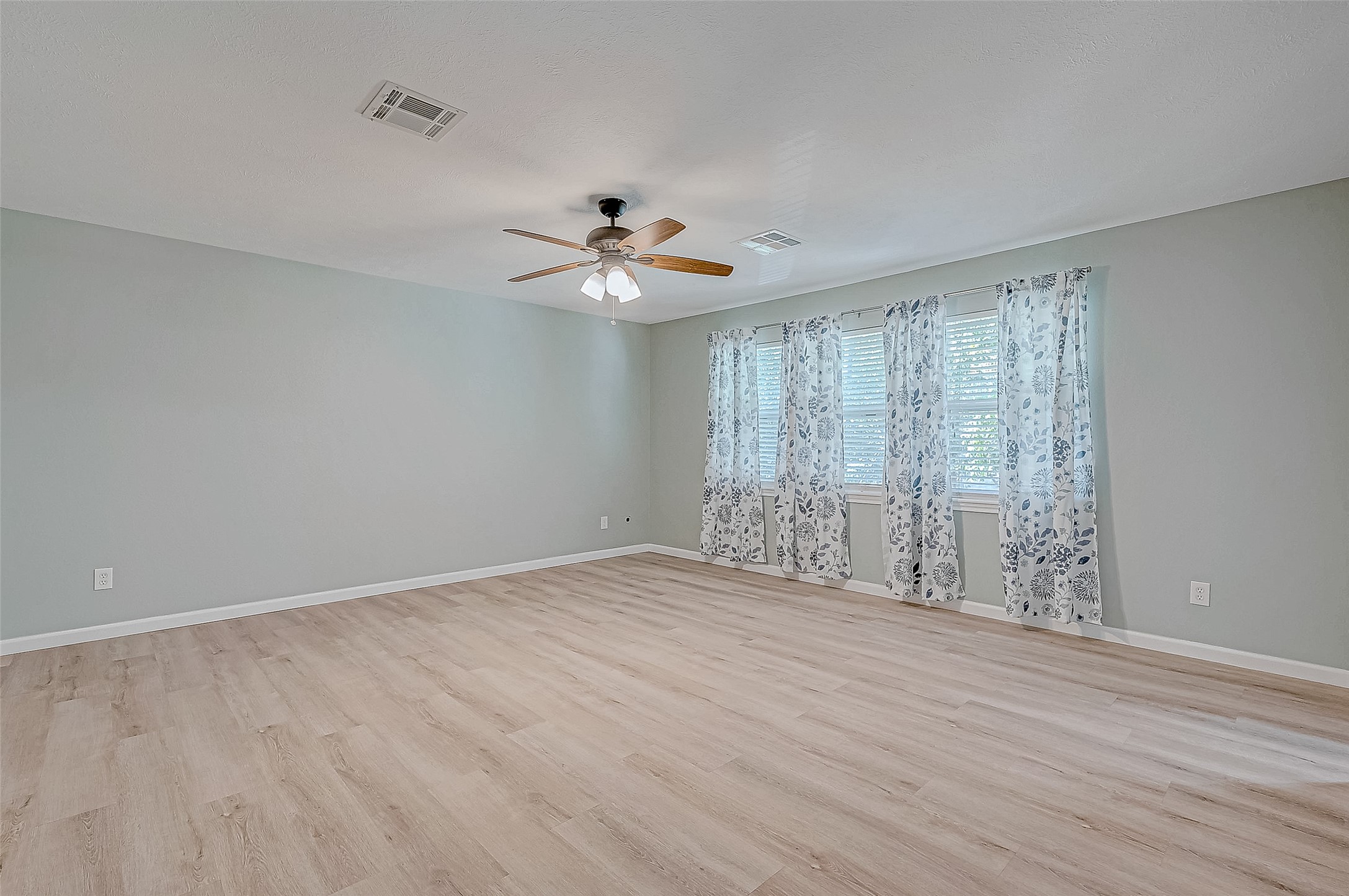 8110 Bent Oak Lane Property Photo 34
