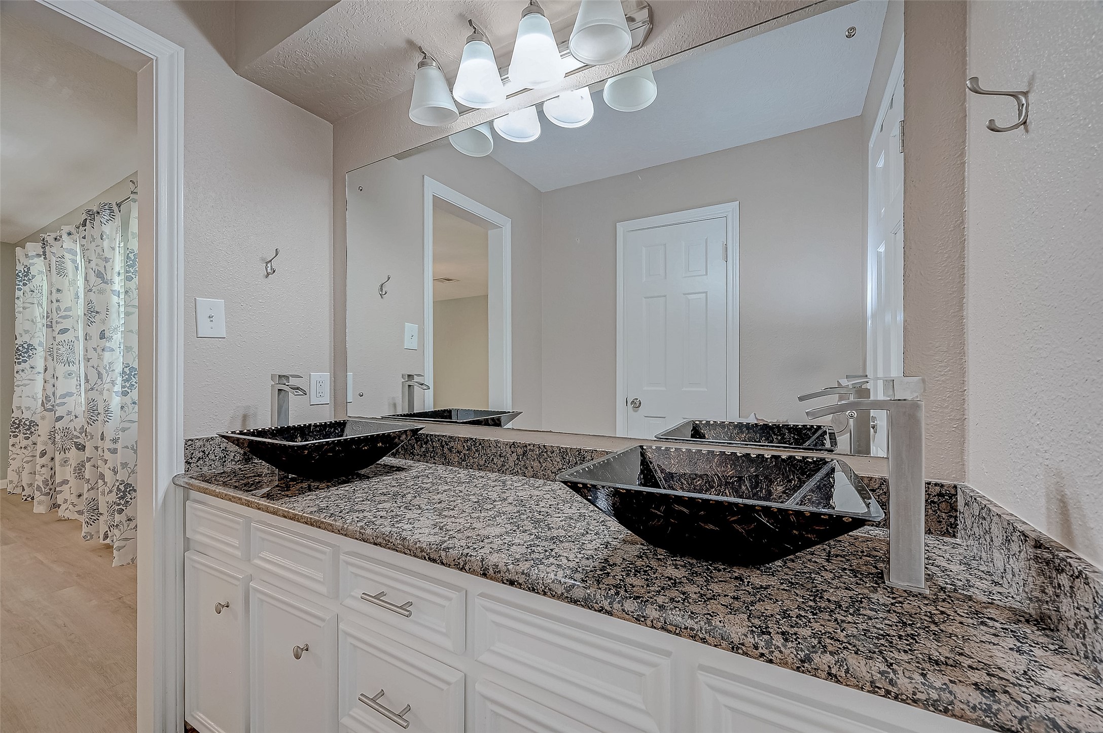 8110 Bent Oak Lane Property Photo 39