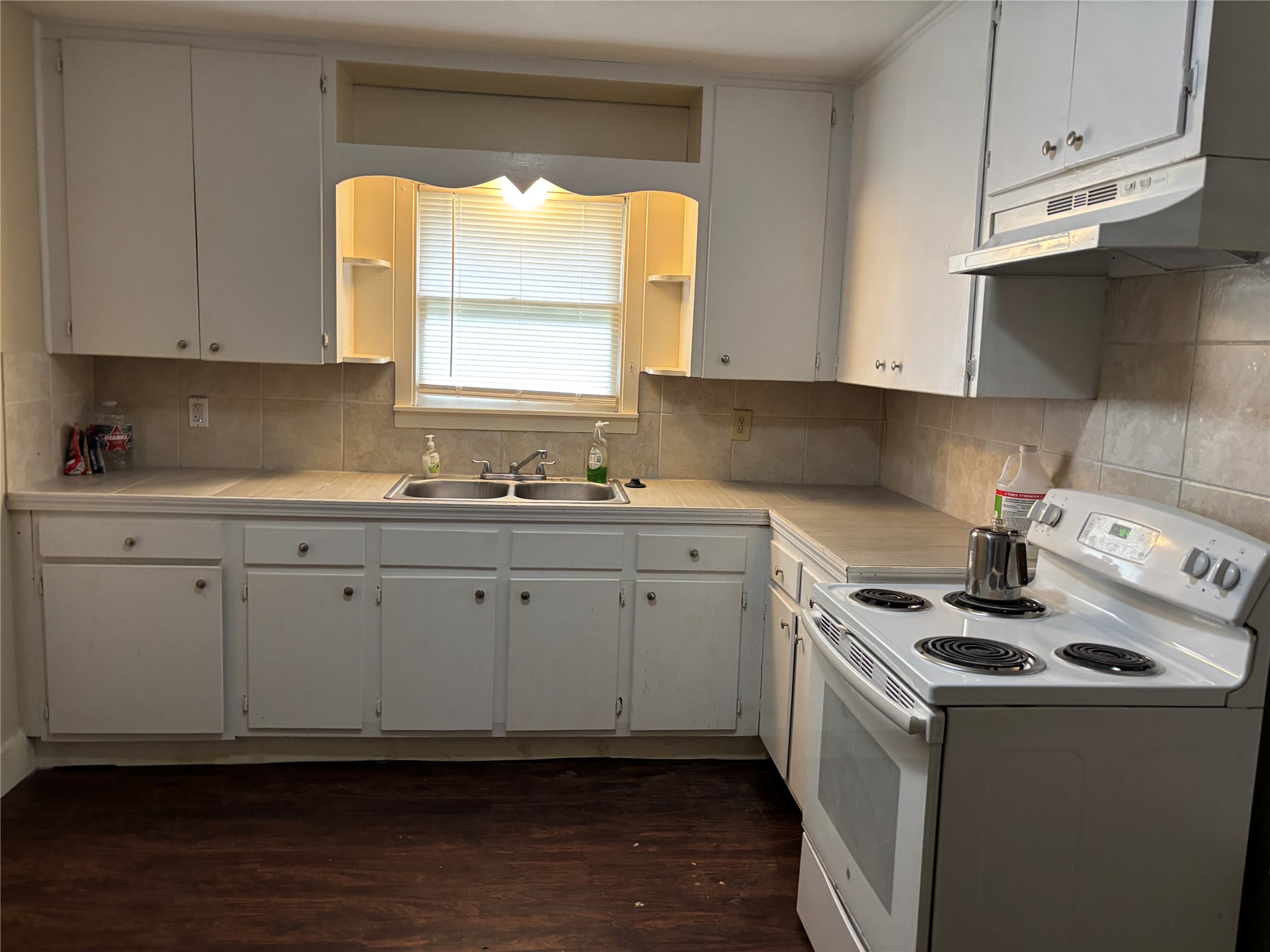2118 8th Street Property Photo 4