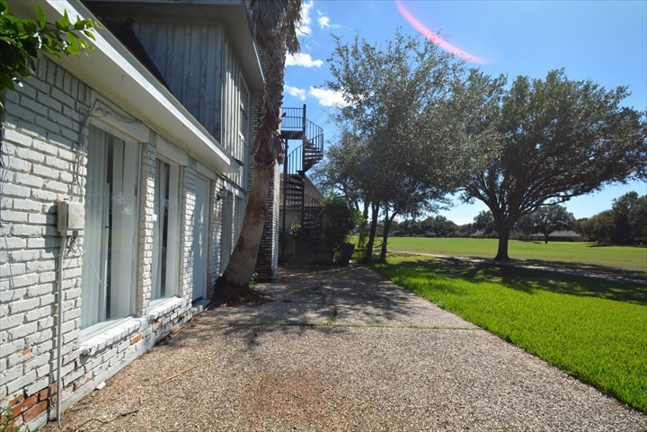 538 Longview Drive Property Photo 9