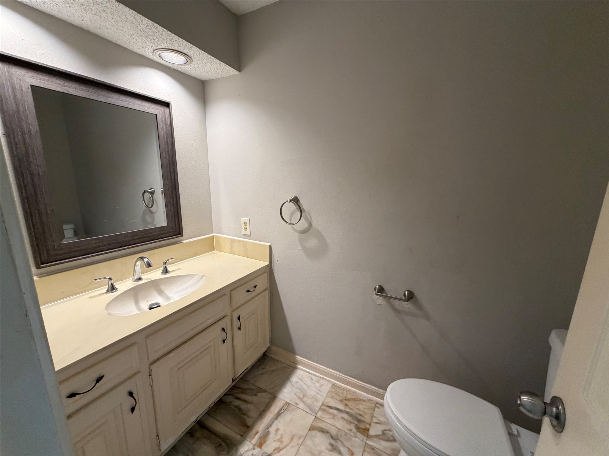 538 Longview Drive Property Photo 38