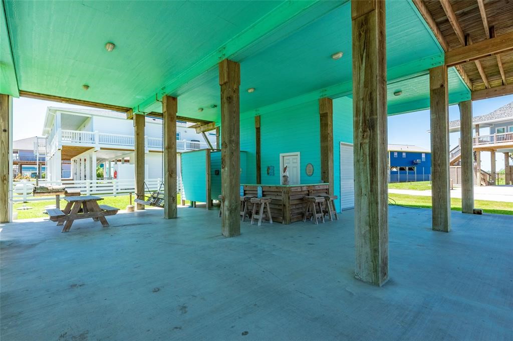 987 Surf Property Photo 32