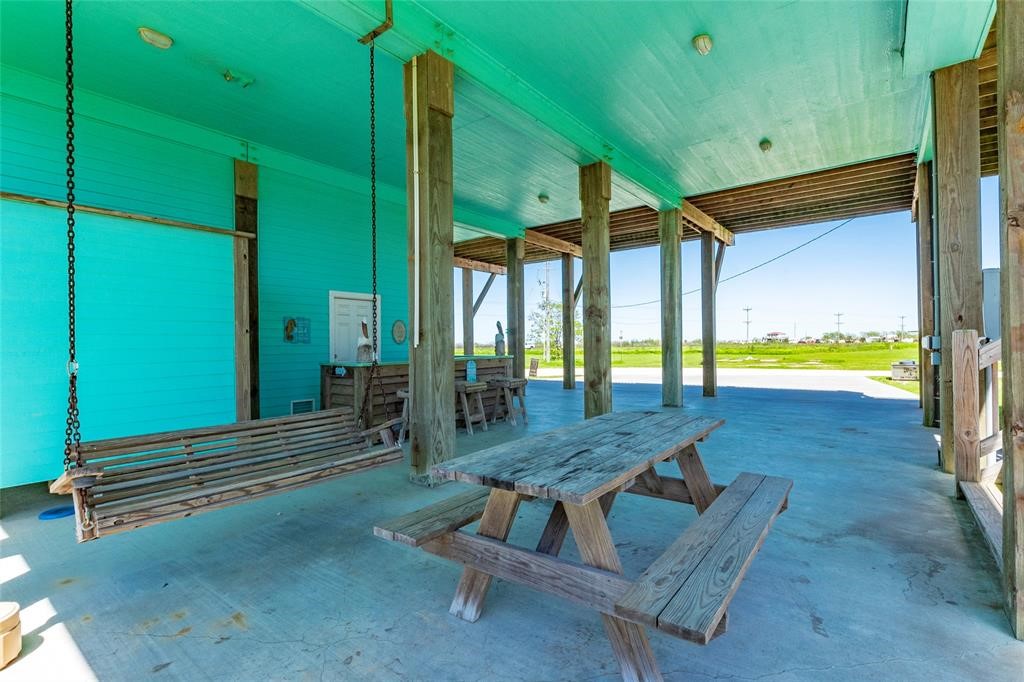 987 Surf Property Photo 35