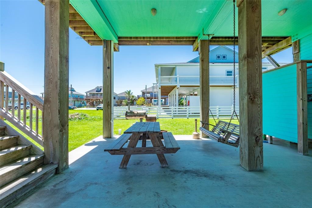 987 Surf Property Photo 36
