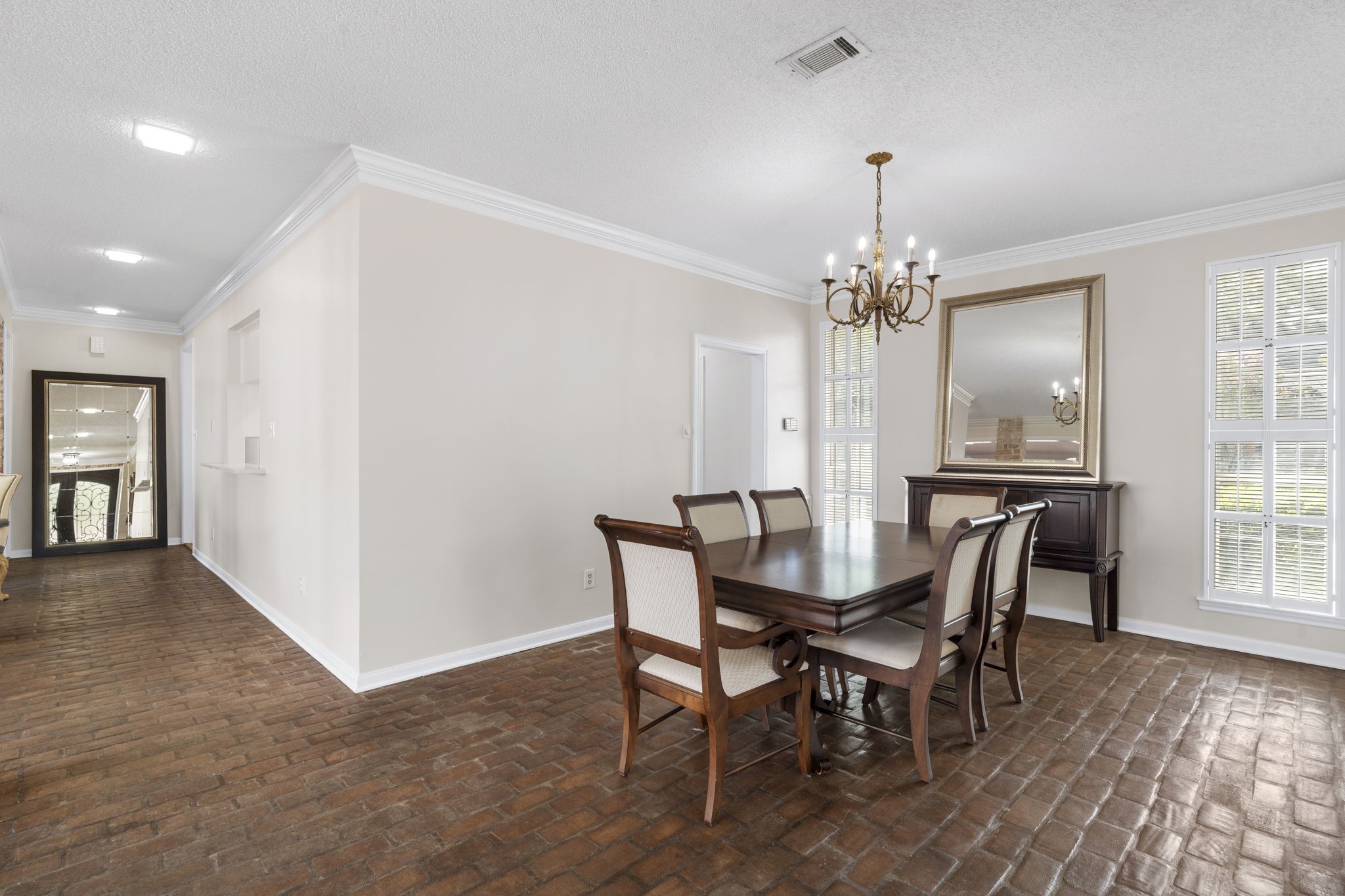 443 Fox Briar Lane Property Photo 7