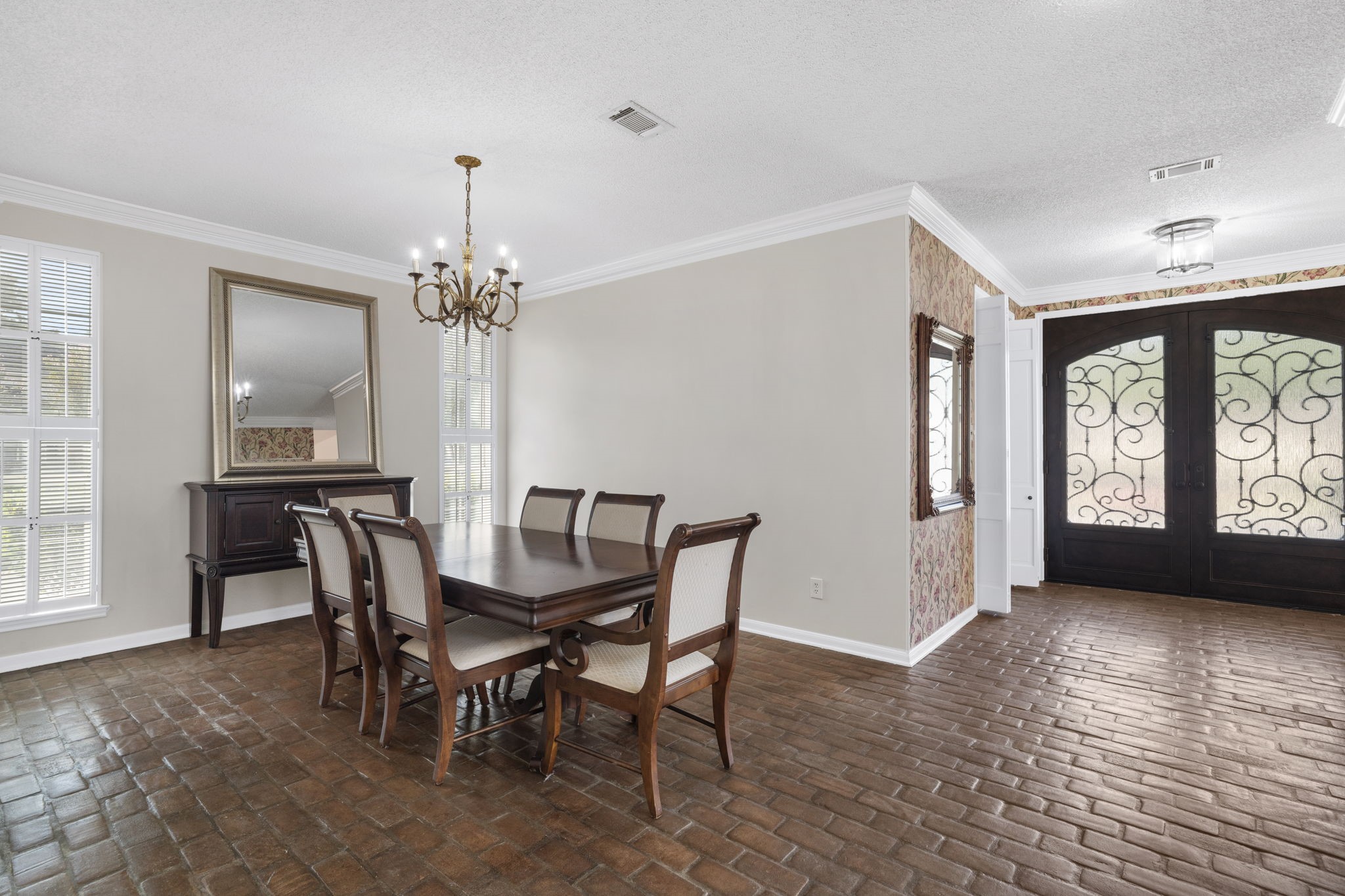 443 Fox Briar Lane Property Photo 9