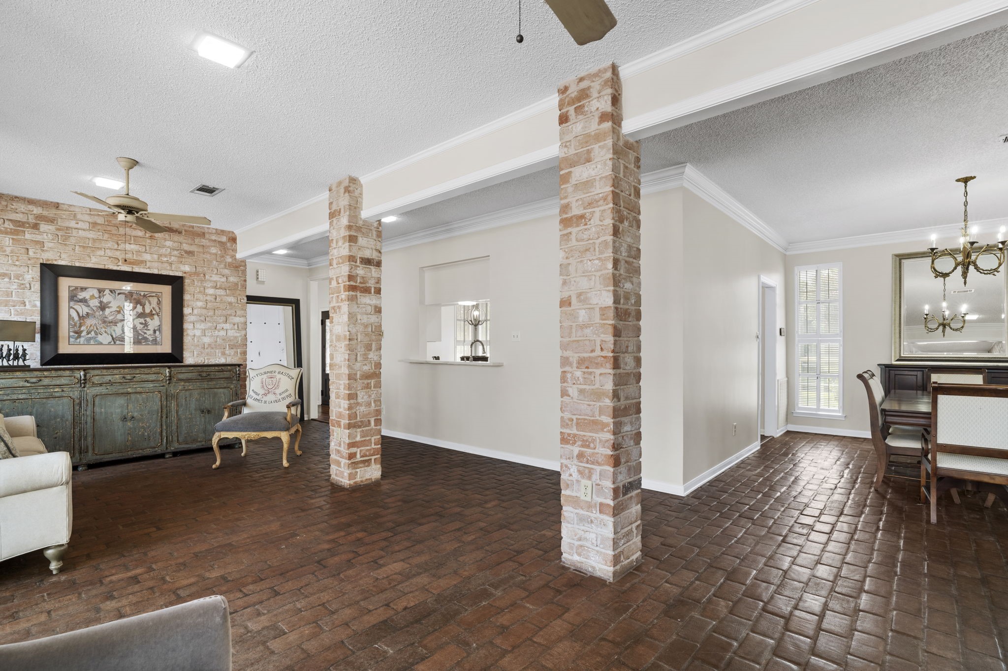 443 Fox Briar Lane Property Photo 12