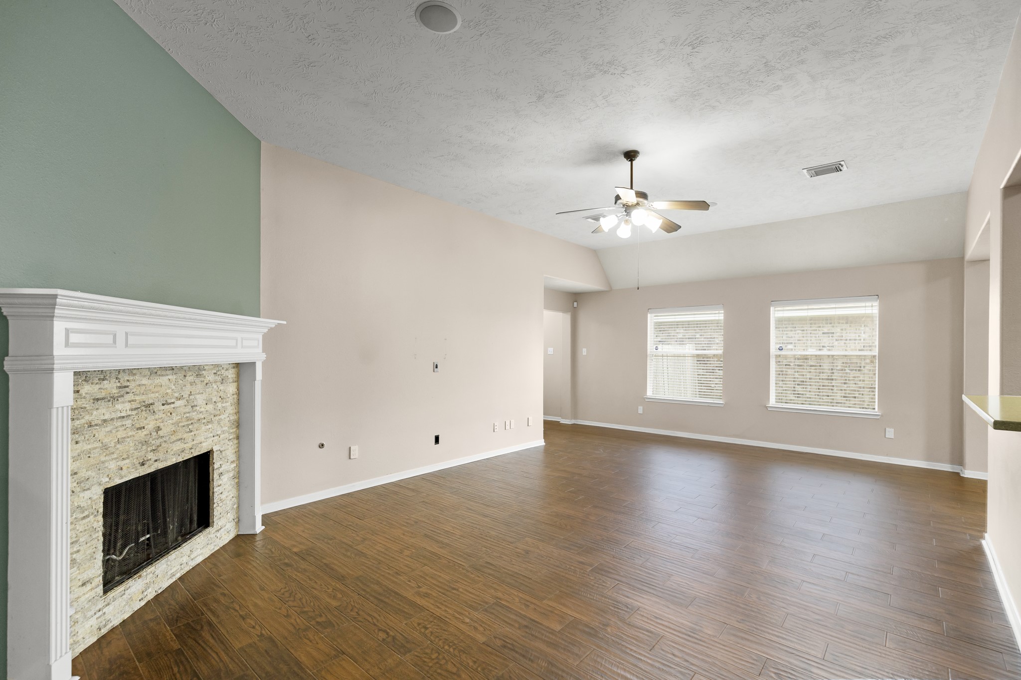3403 Cypress Village Drive Property Photo 2