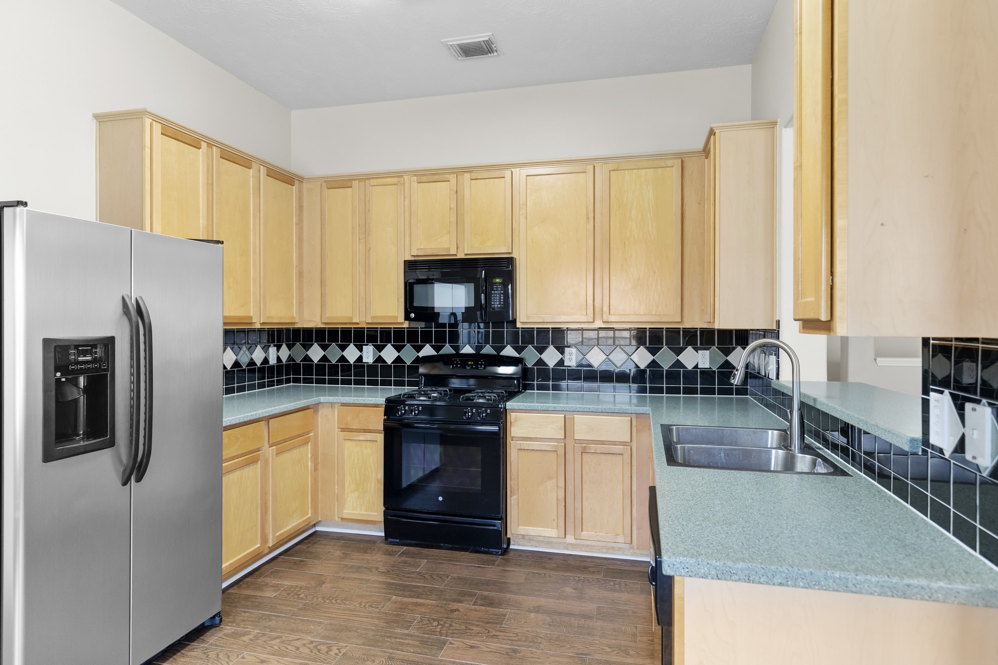 3403 Cypress Village Drive Property Photo 6