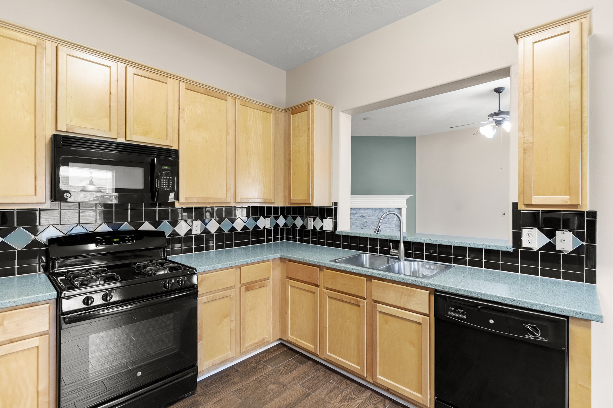 3403 Cypress Village Drive Property Photo 7