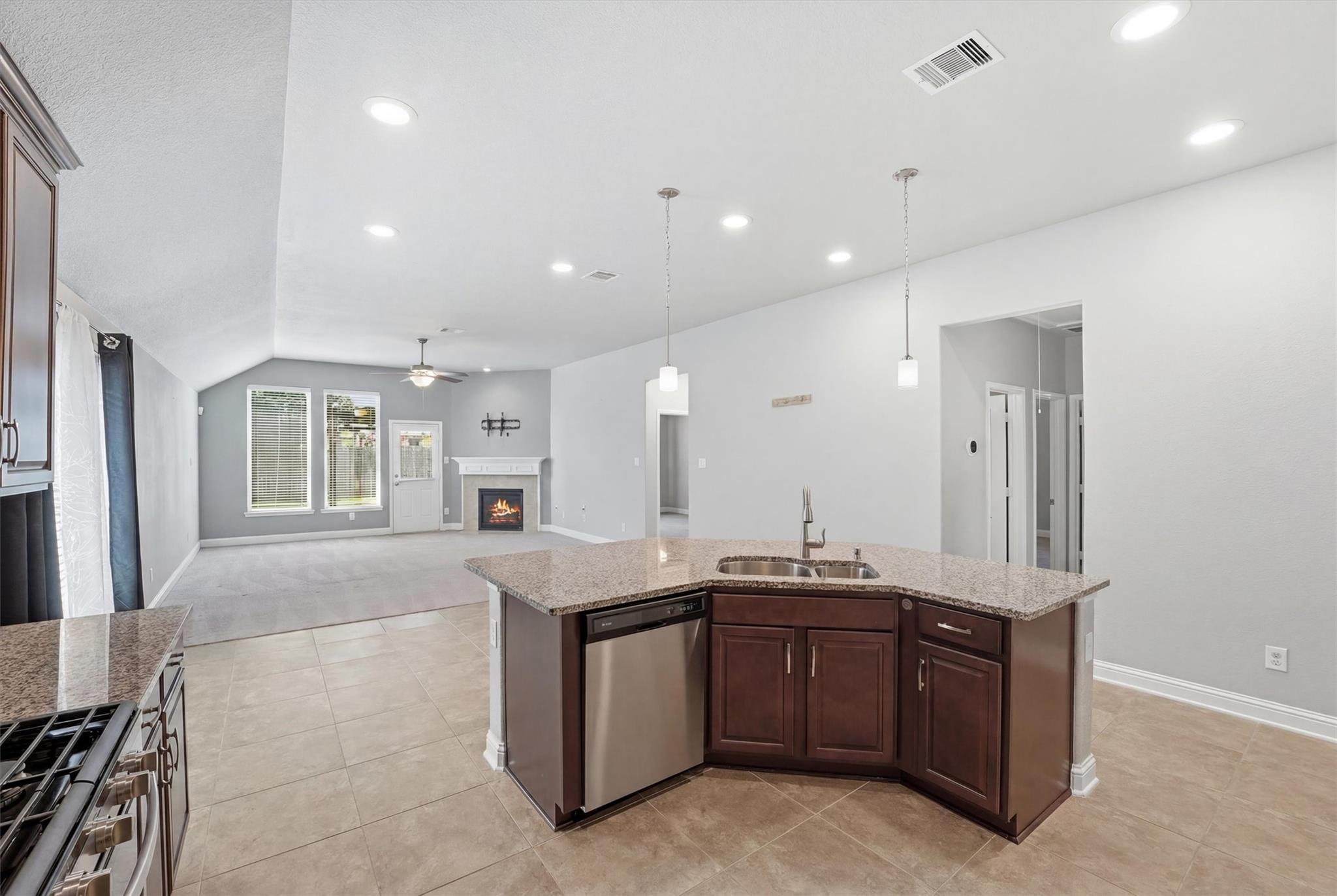 1911 Cedar Ridge Lane, Pearland Tx 77089 Property Photo 9