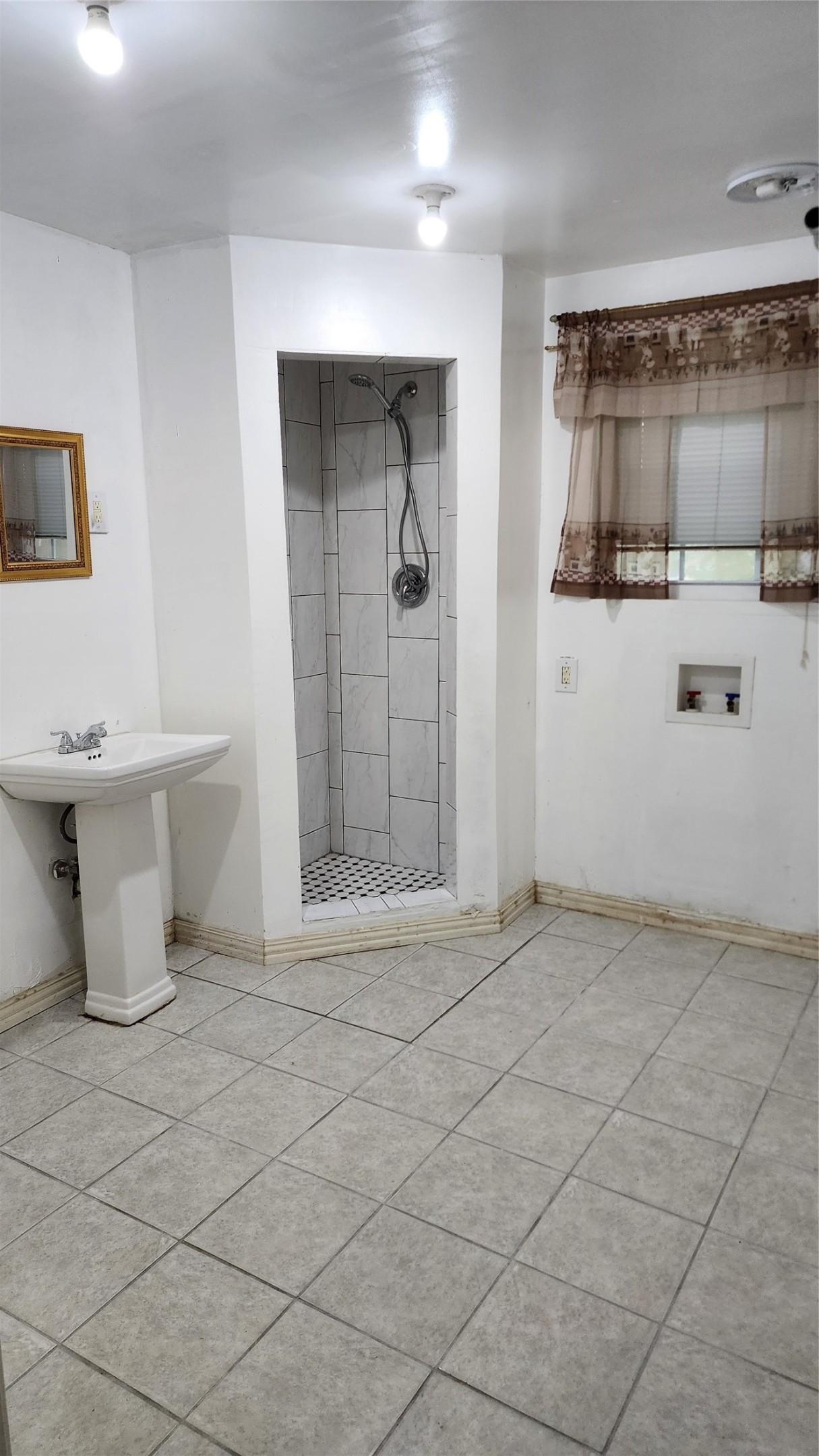 11015 Fleming Drive Property Photo 32