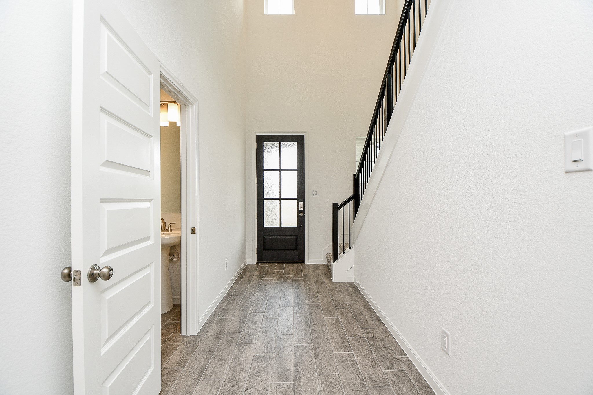 7207 Prairie Heights Drive Property Photo 4
