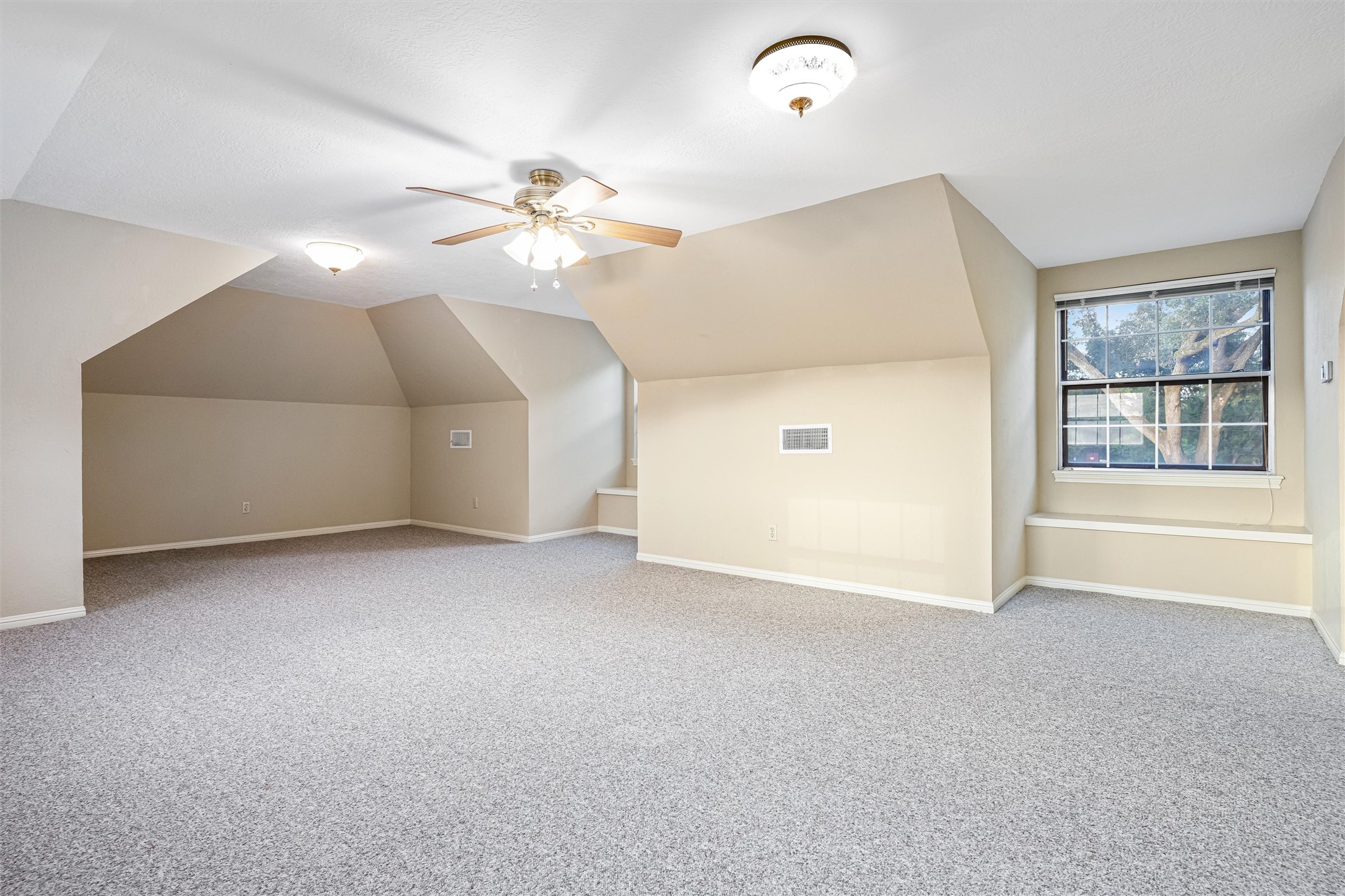 1715 Avenue D Property Photo 27
