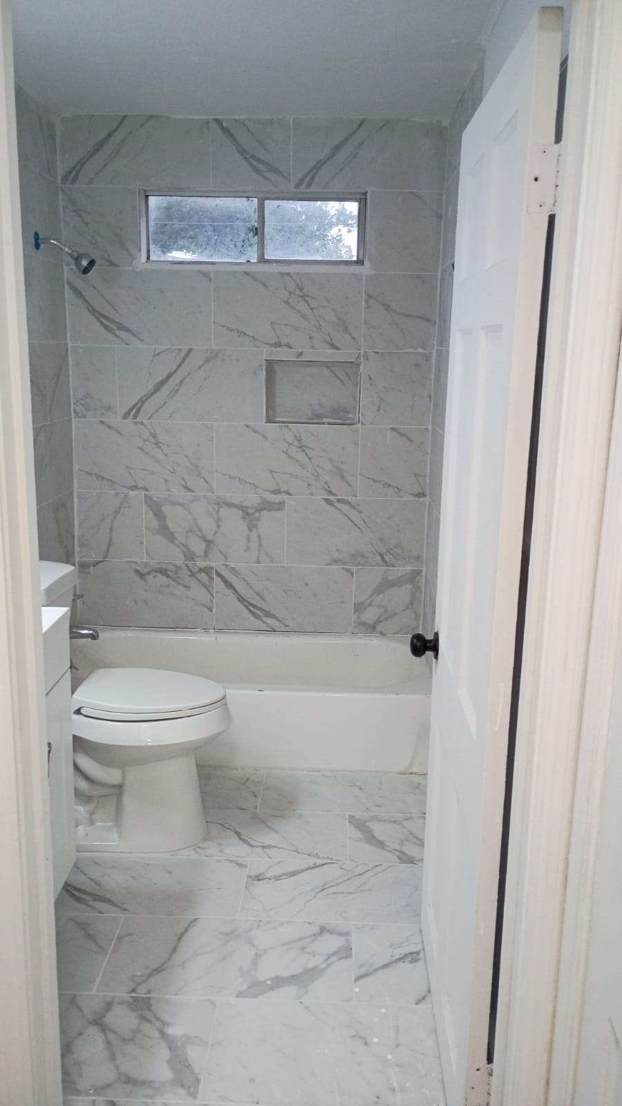 1302 Thomas Avenue Property Photo 9