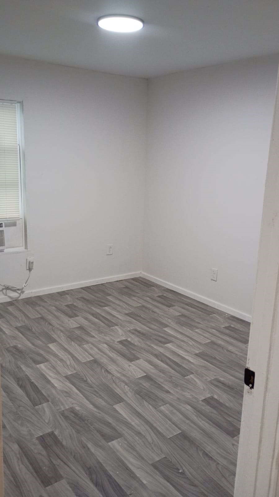 1302 Thomas Avenue Property Photo 11