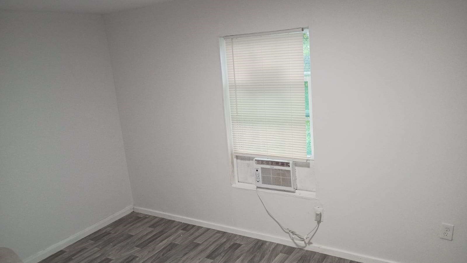 1302 Thomas Avenue Property Photo 12