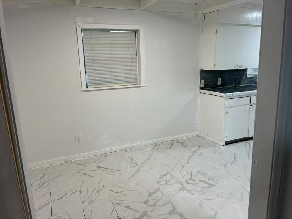 1302 Thomas Avenue Property Photo 13