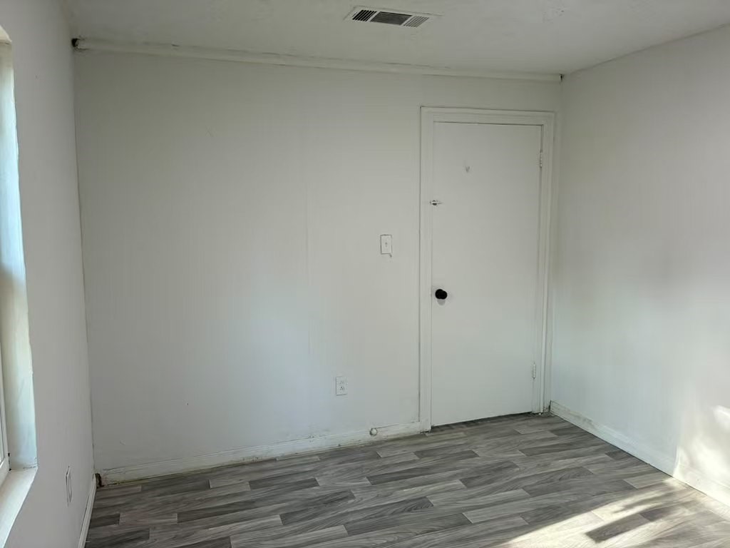 1302 Thomas Avenue Property Photo 18