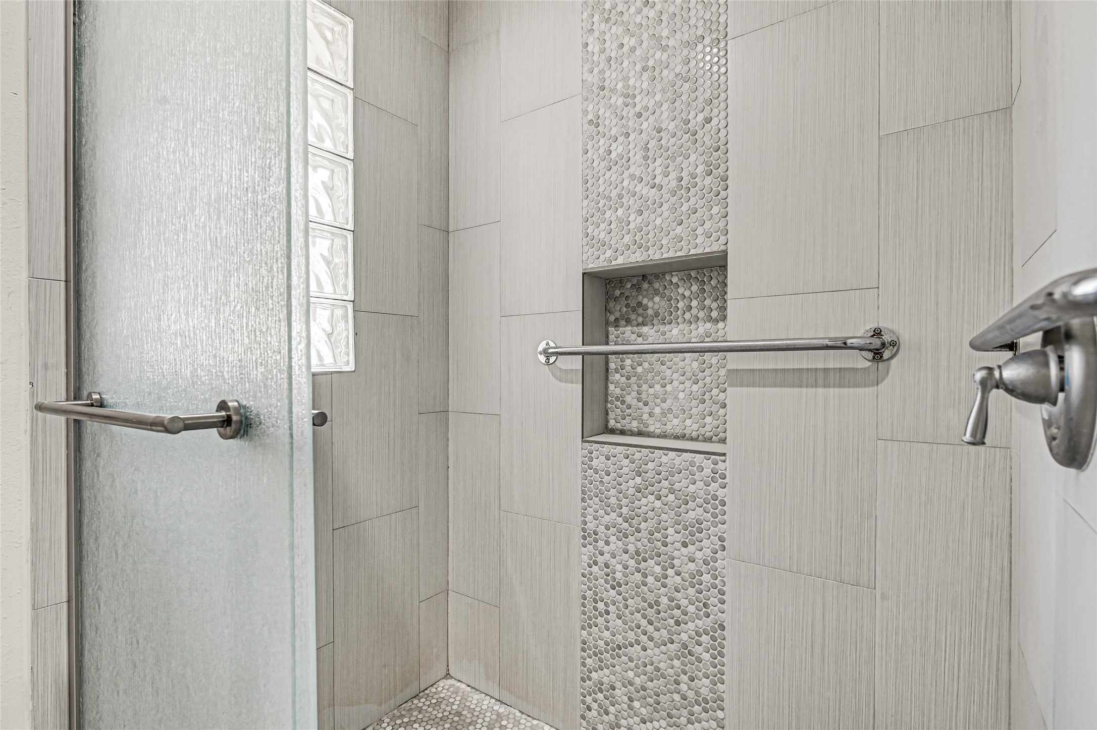 5534 Loch Lomond Drive Property Photo 31