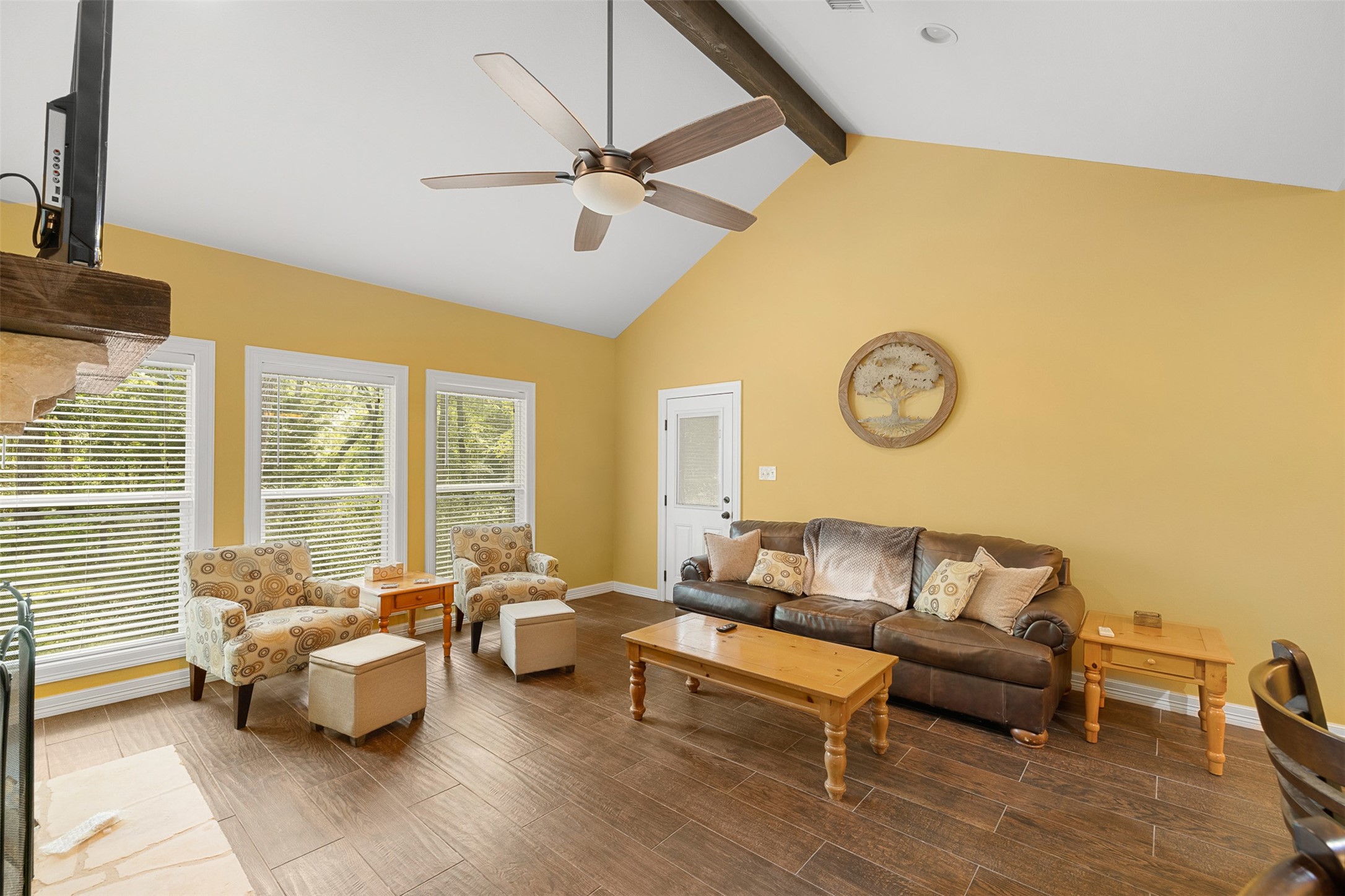17756 County Road 473 Property Photo 4
