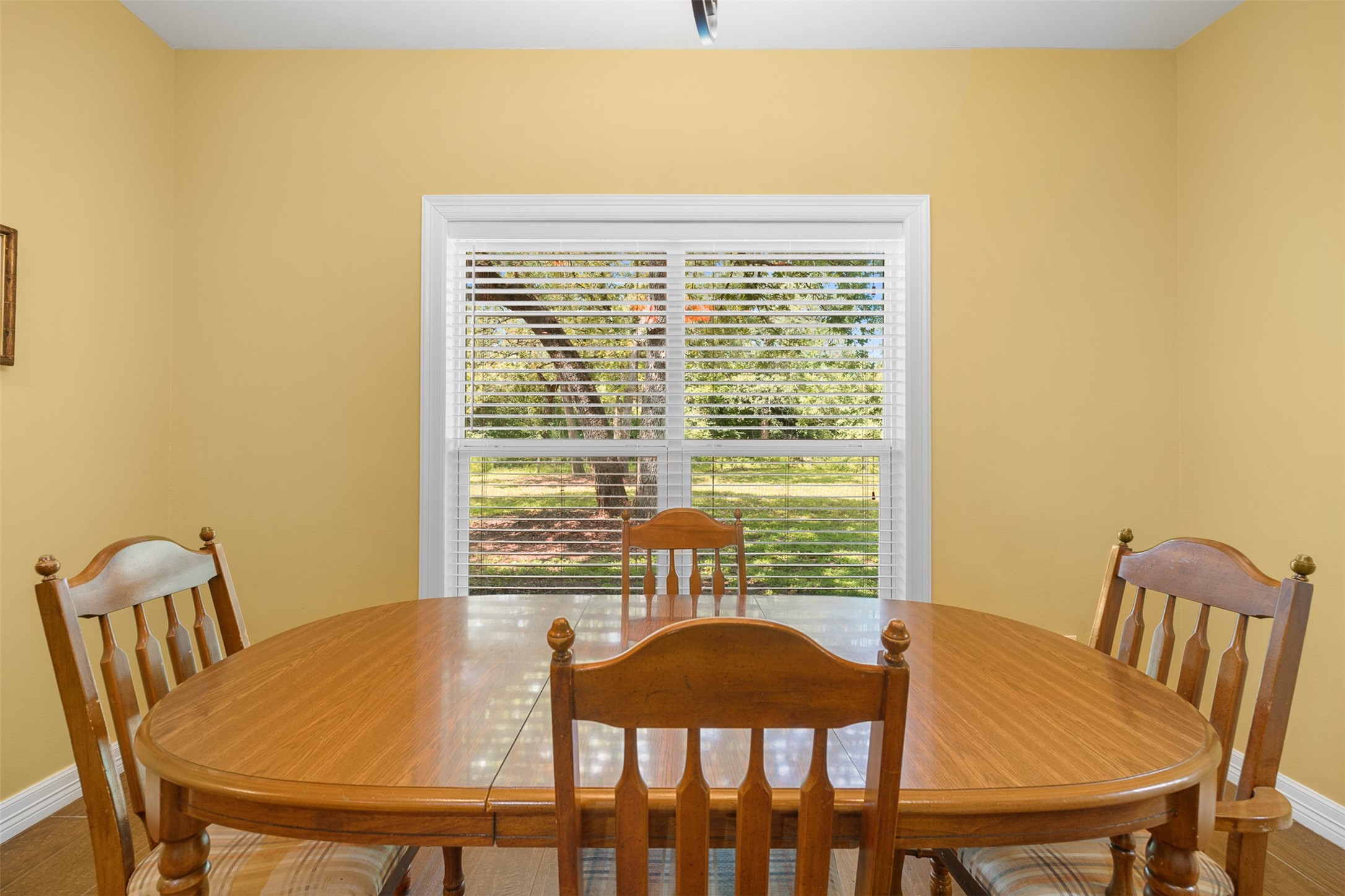 17756 County Road 473 Property Photo 8