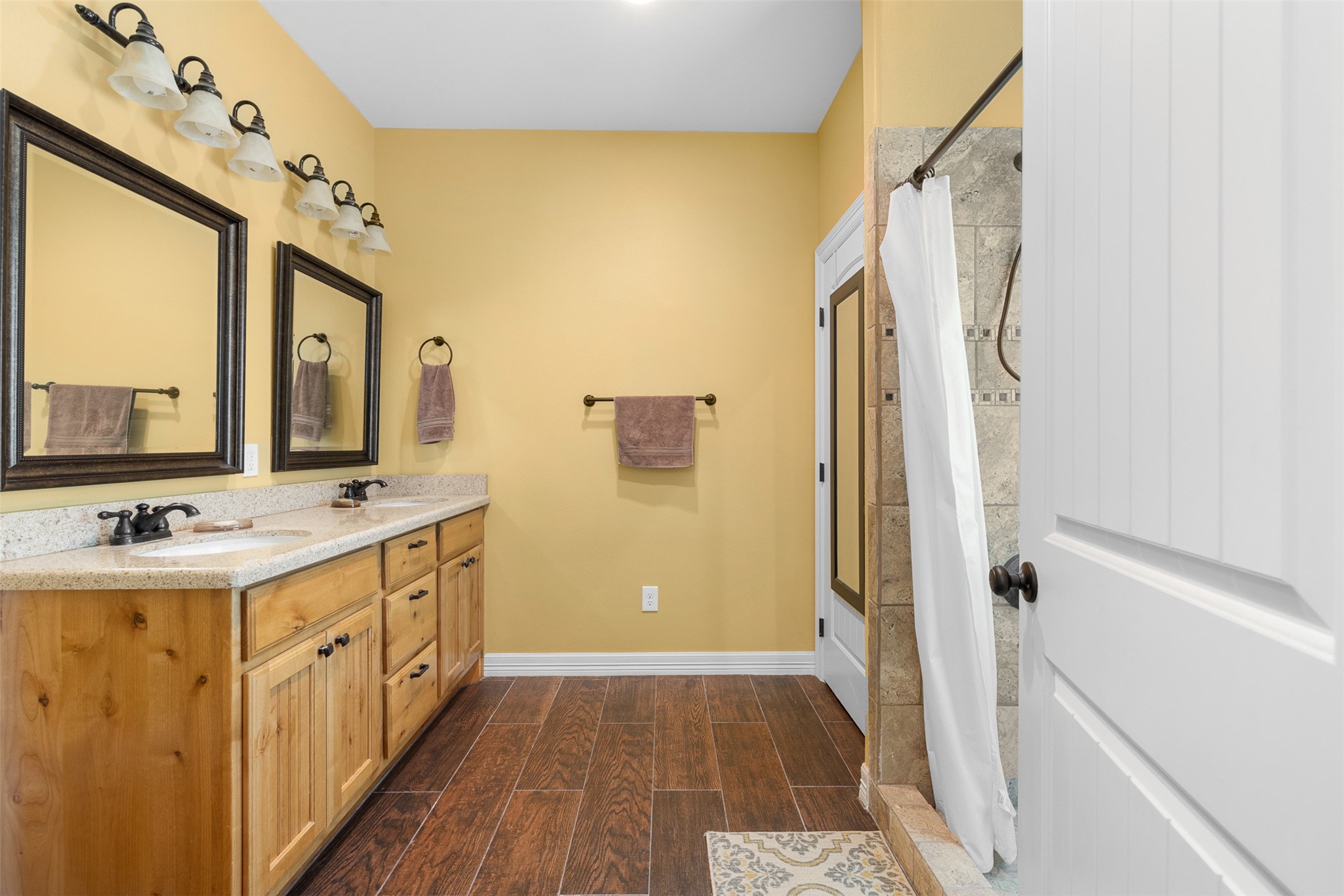 17756 County Road 473 Property Photo 13