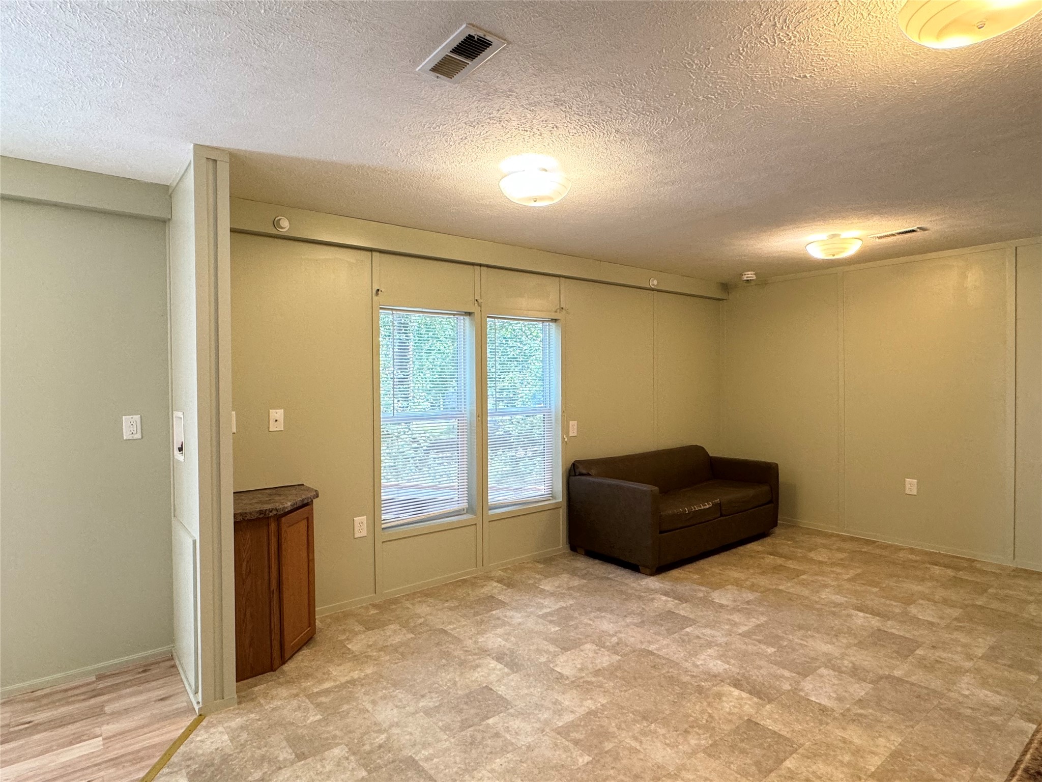 45 Whippoorwill Property Photo 7