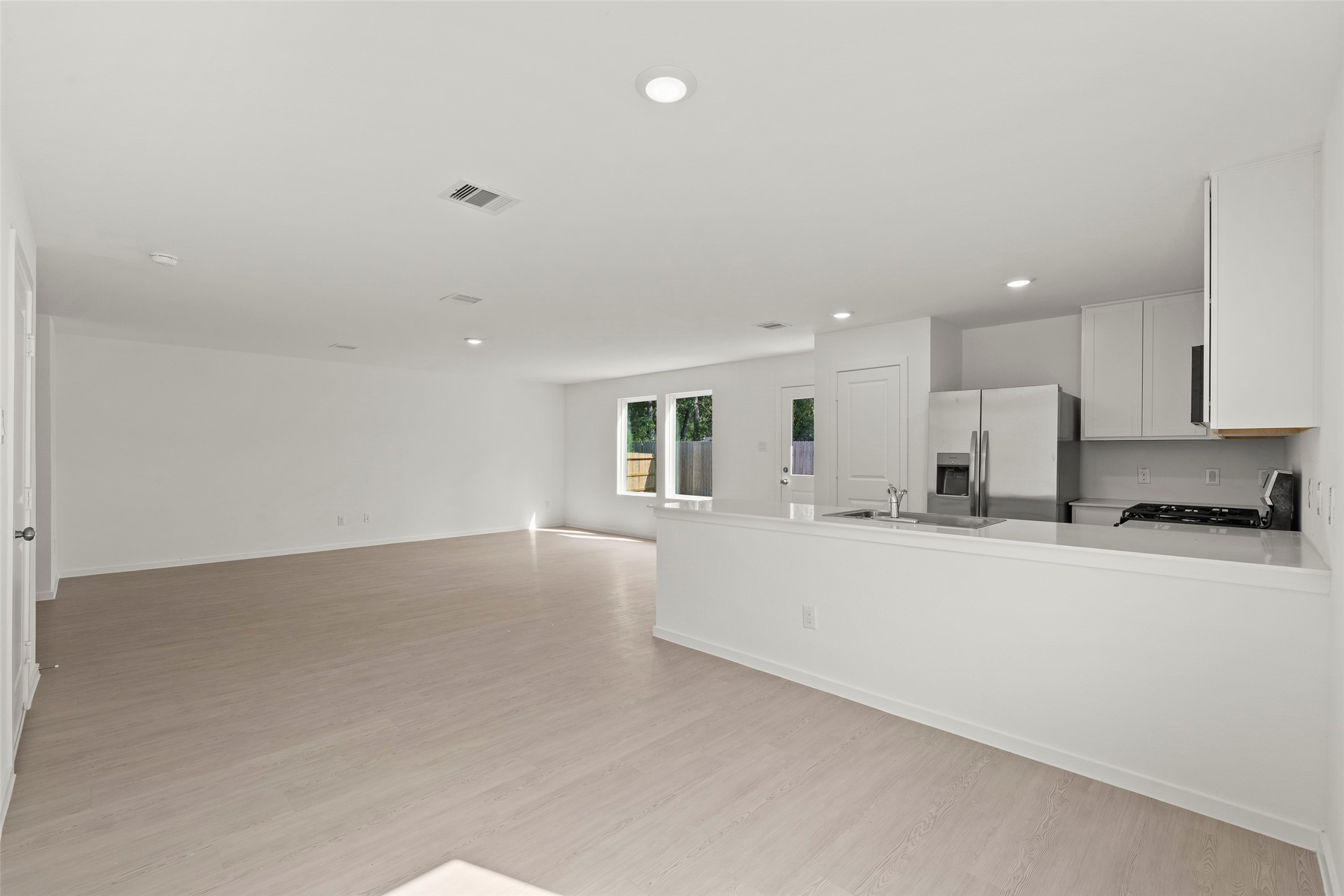 3094 Mallorca Drive Property Photo 10