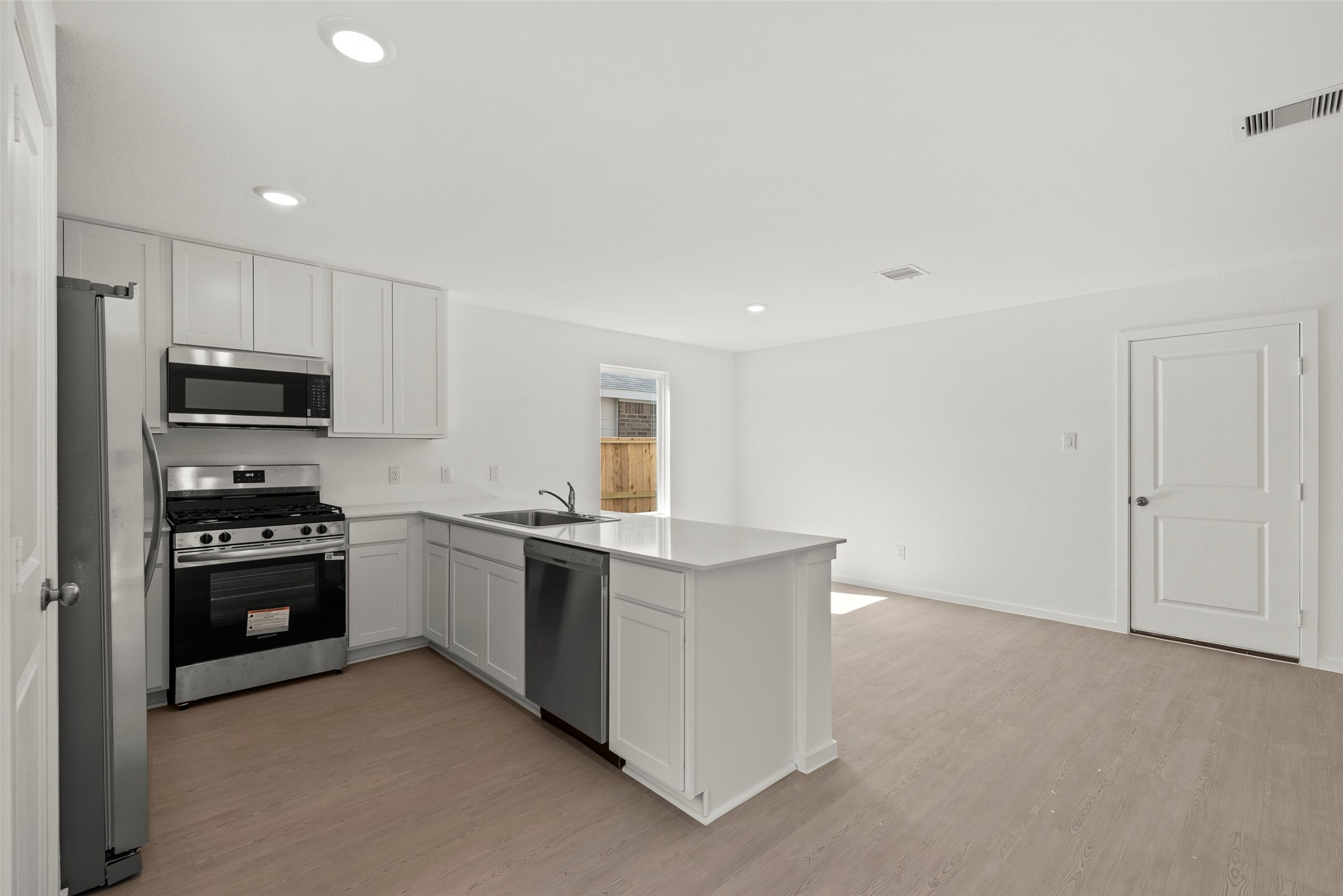 3094 Mallorca Drive Property Photo 13