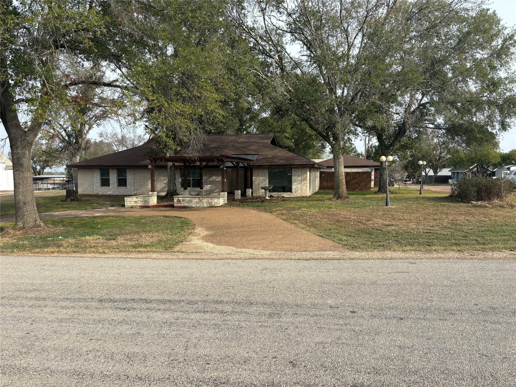 115 Saint Louis Street Property Photo