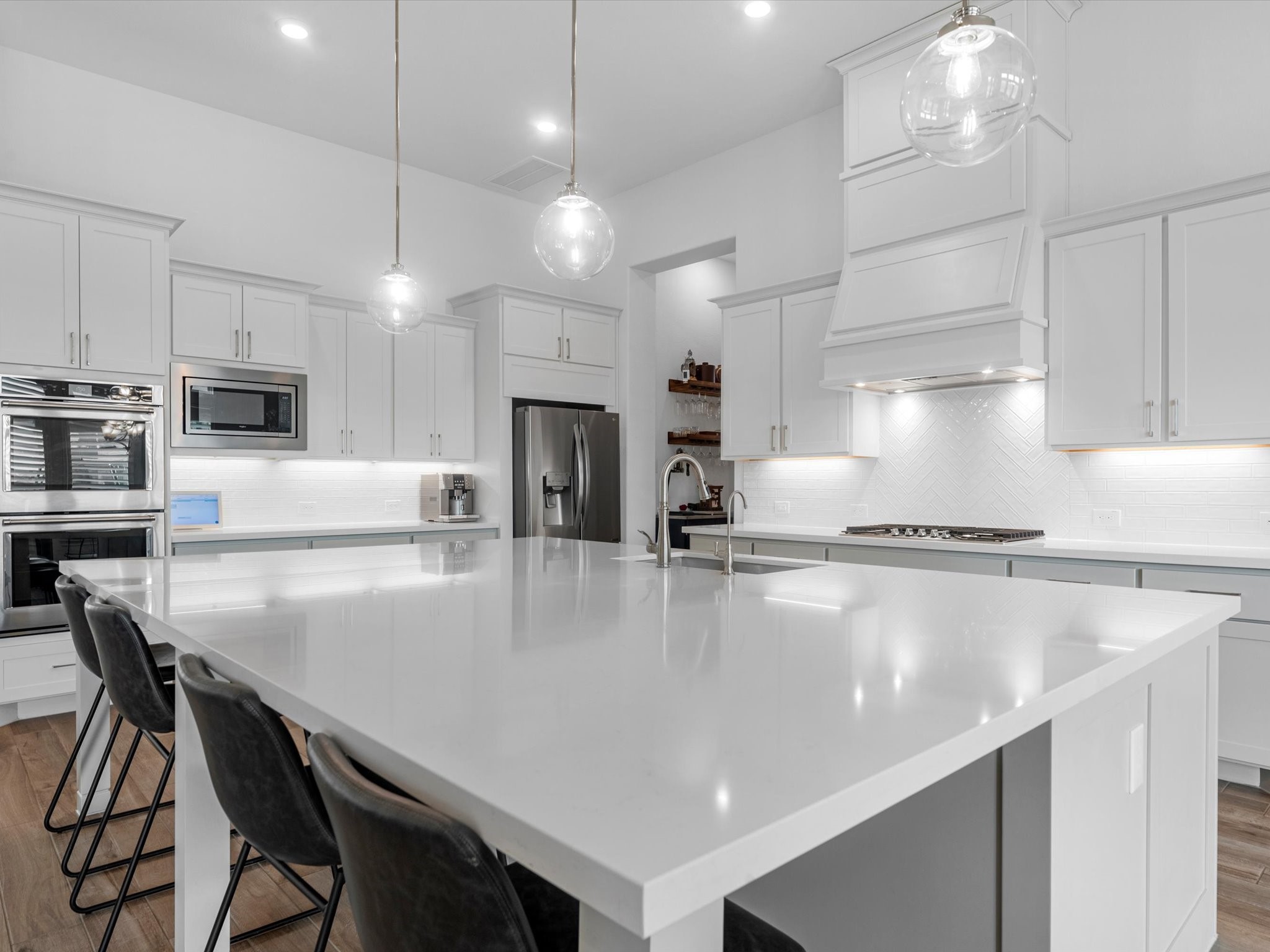 26806 Holmans Road Property Photo 10
