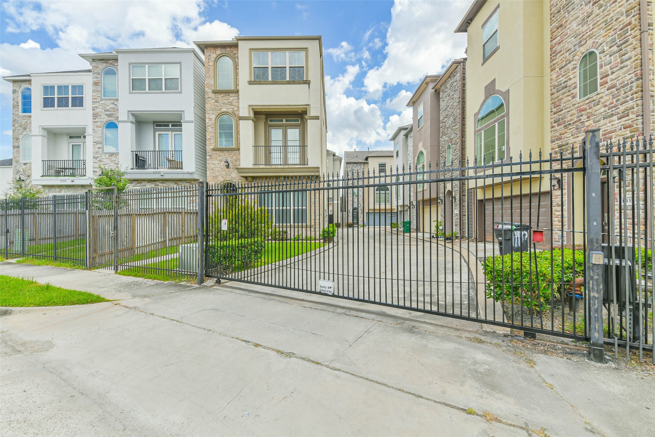 11115 Olympia Drive Property Photo 3