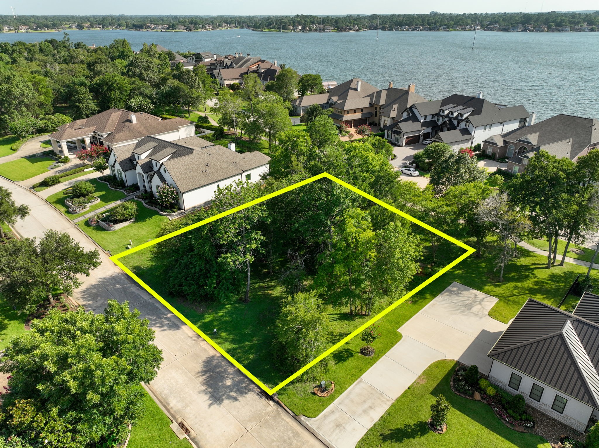 38 Benthaven E Property Photo 2