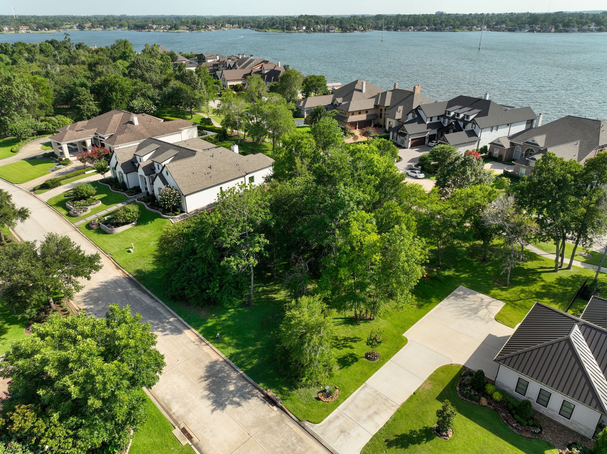 38 Benthaven E Property Photo 3