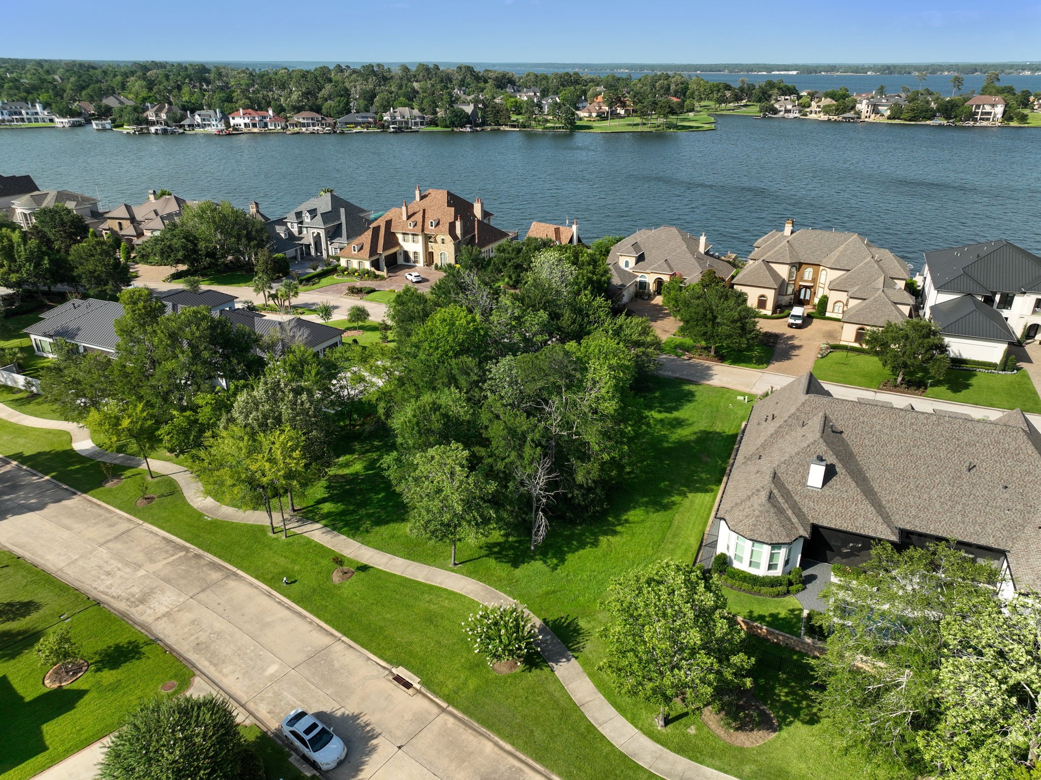 38 Benthaven E Property Photo 6