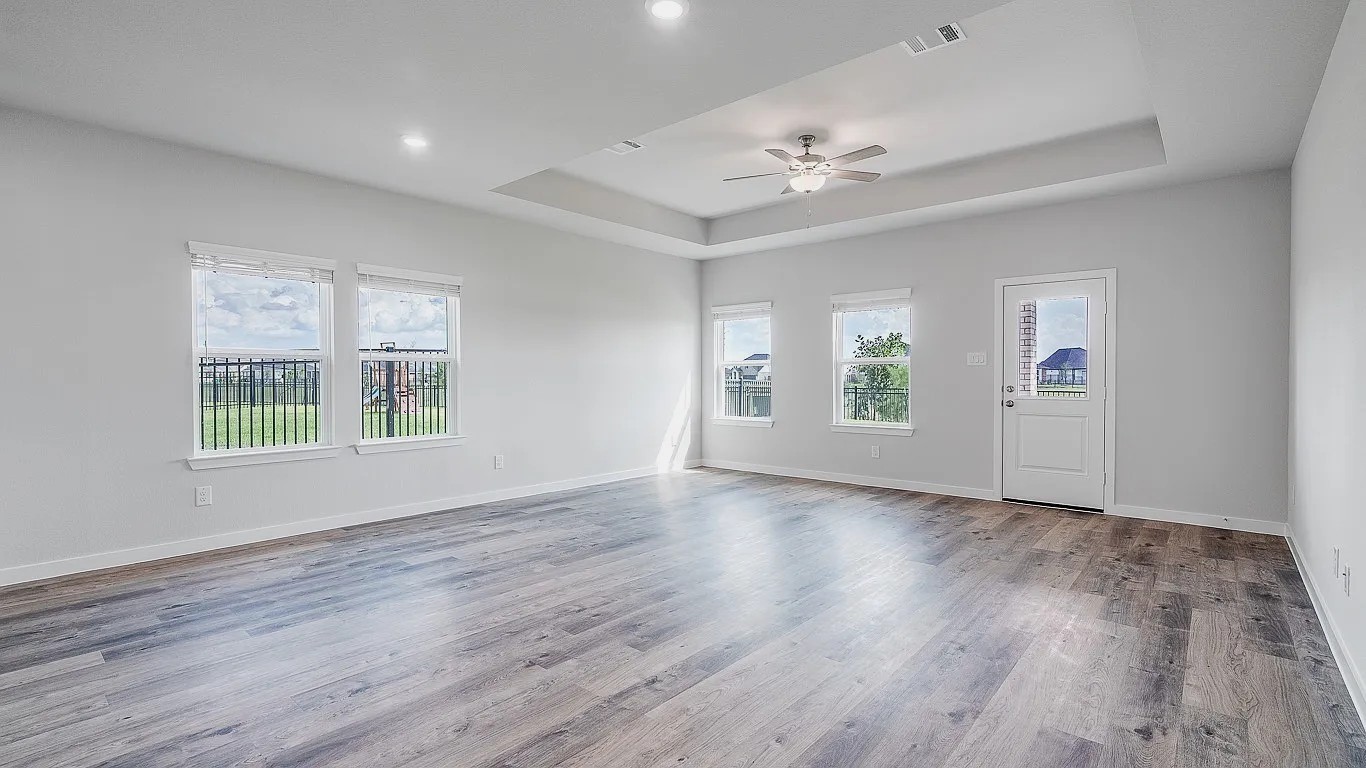27327 Blue Pool Drive Property Photo 13