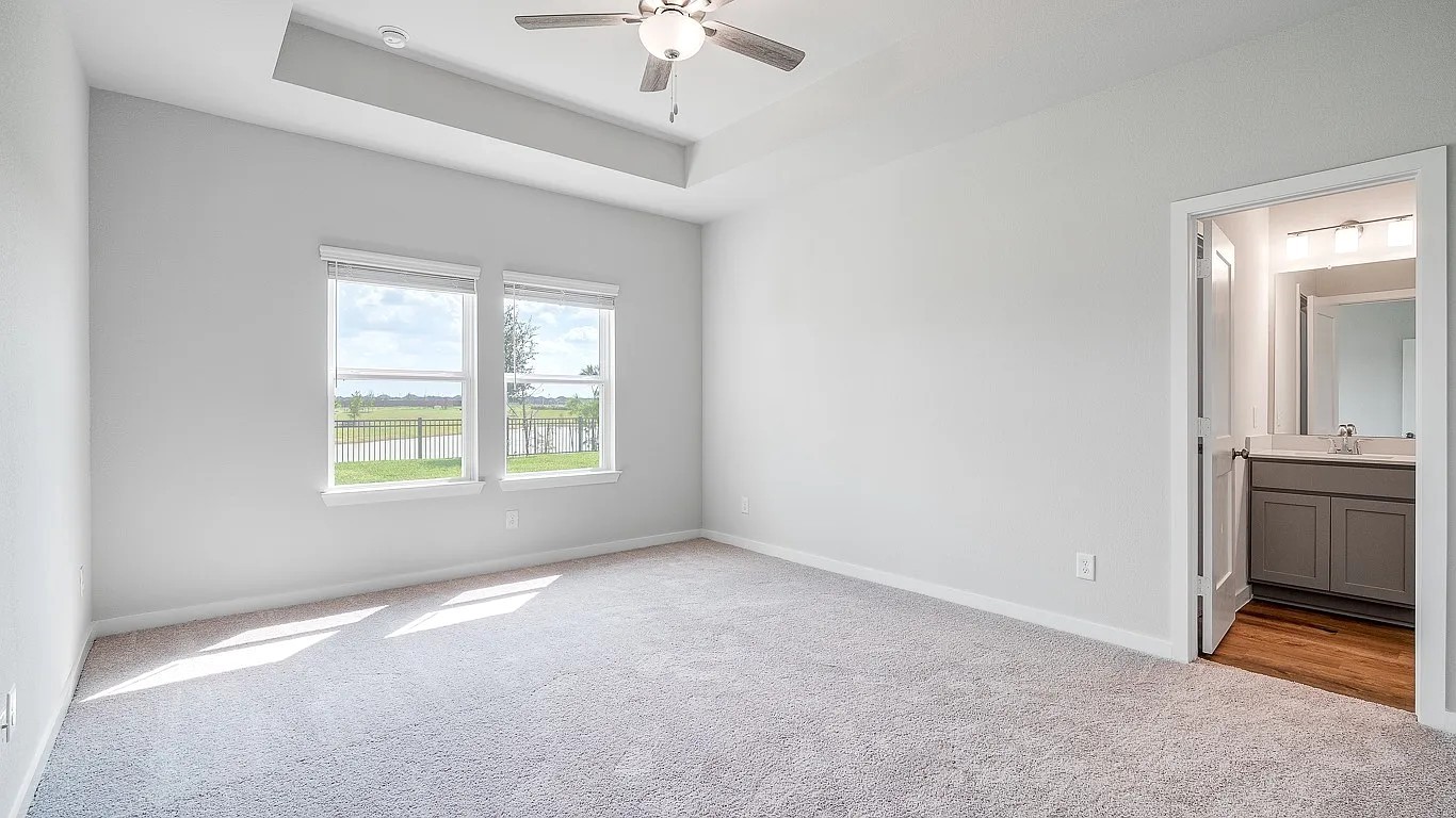 27327 Blue Pool Drive Property Photo 15