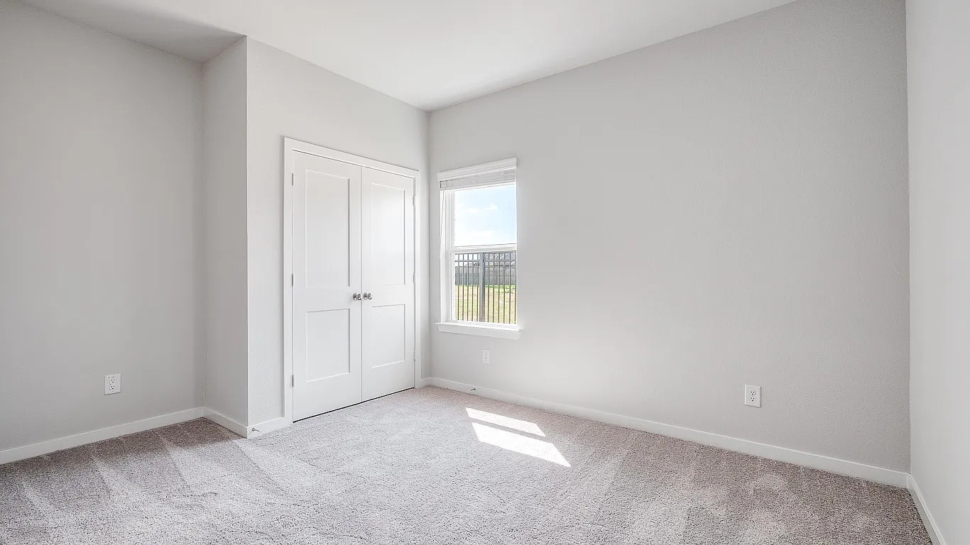 27327 Blue Pool Drive Property Photo 17