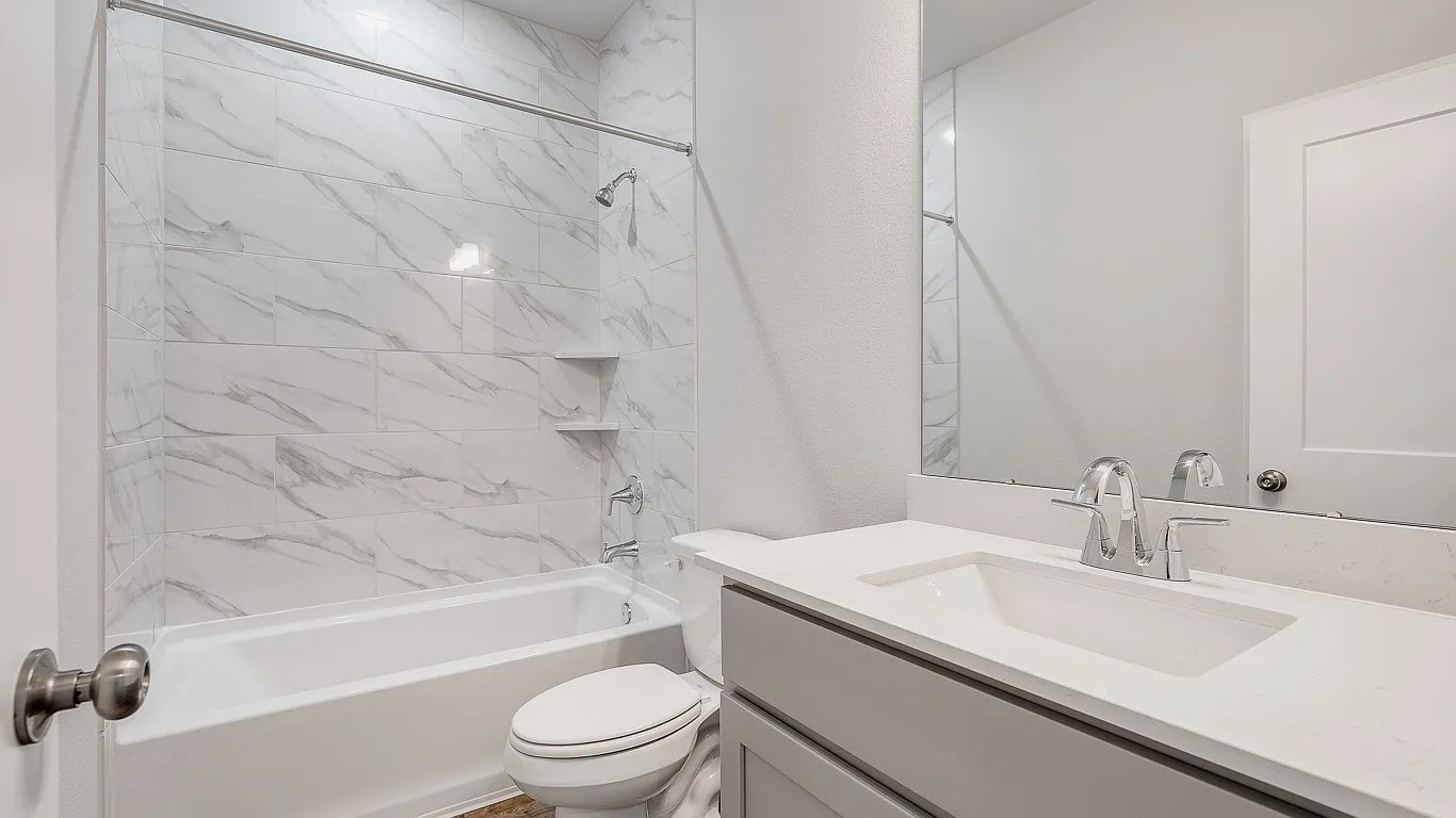 27327 Blue Pool Drive Property Photo 18