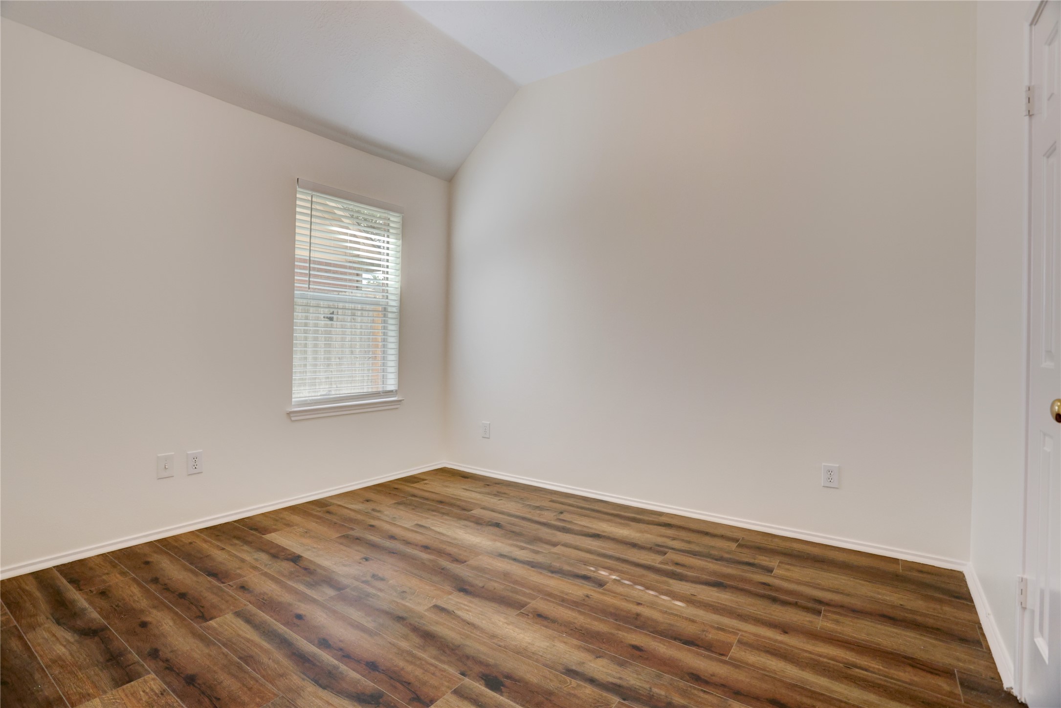 17911 Scrub Oak Drive Property Photo 24