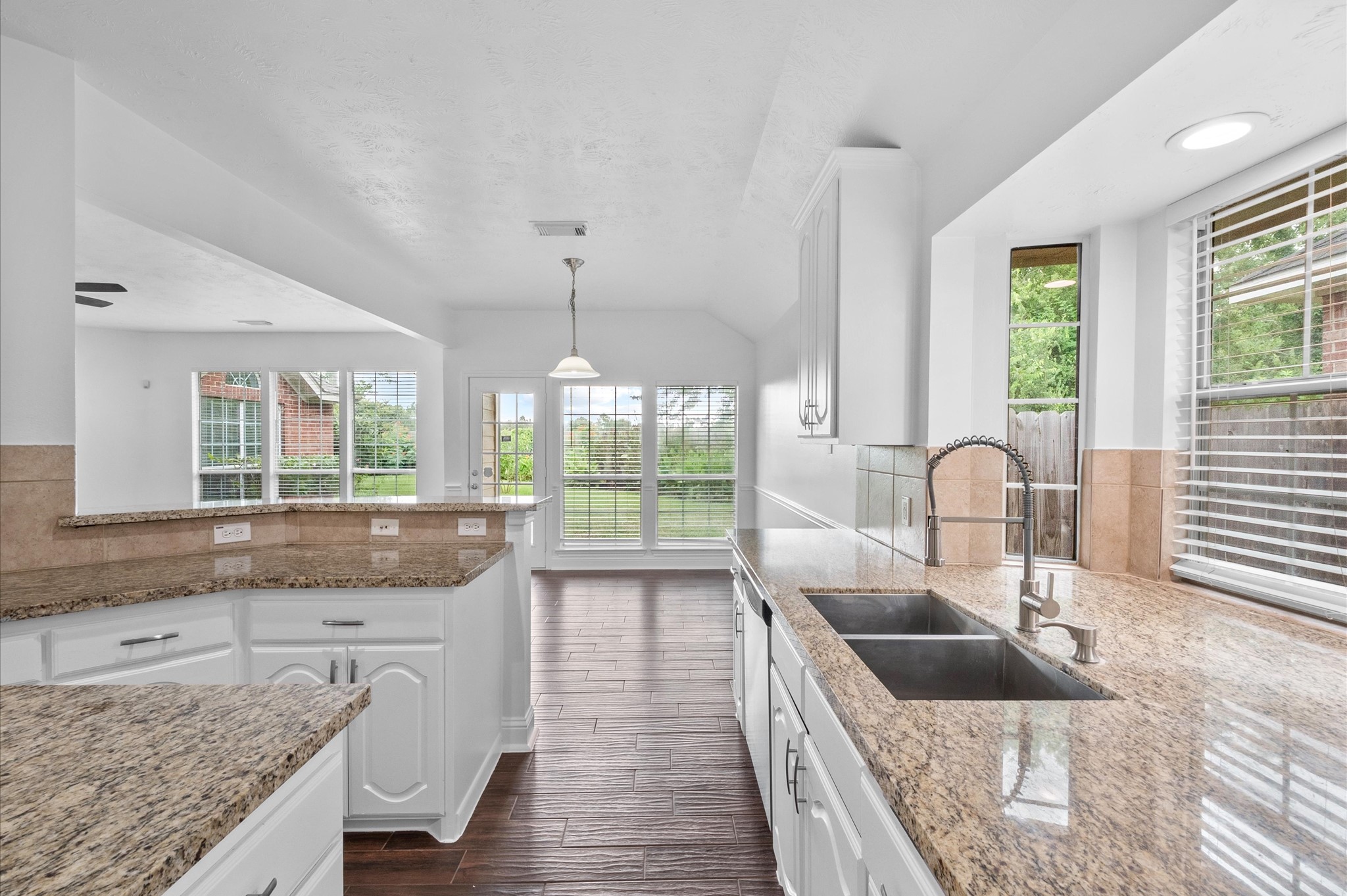 5627 Carta Valley Lane Property Photo 8