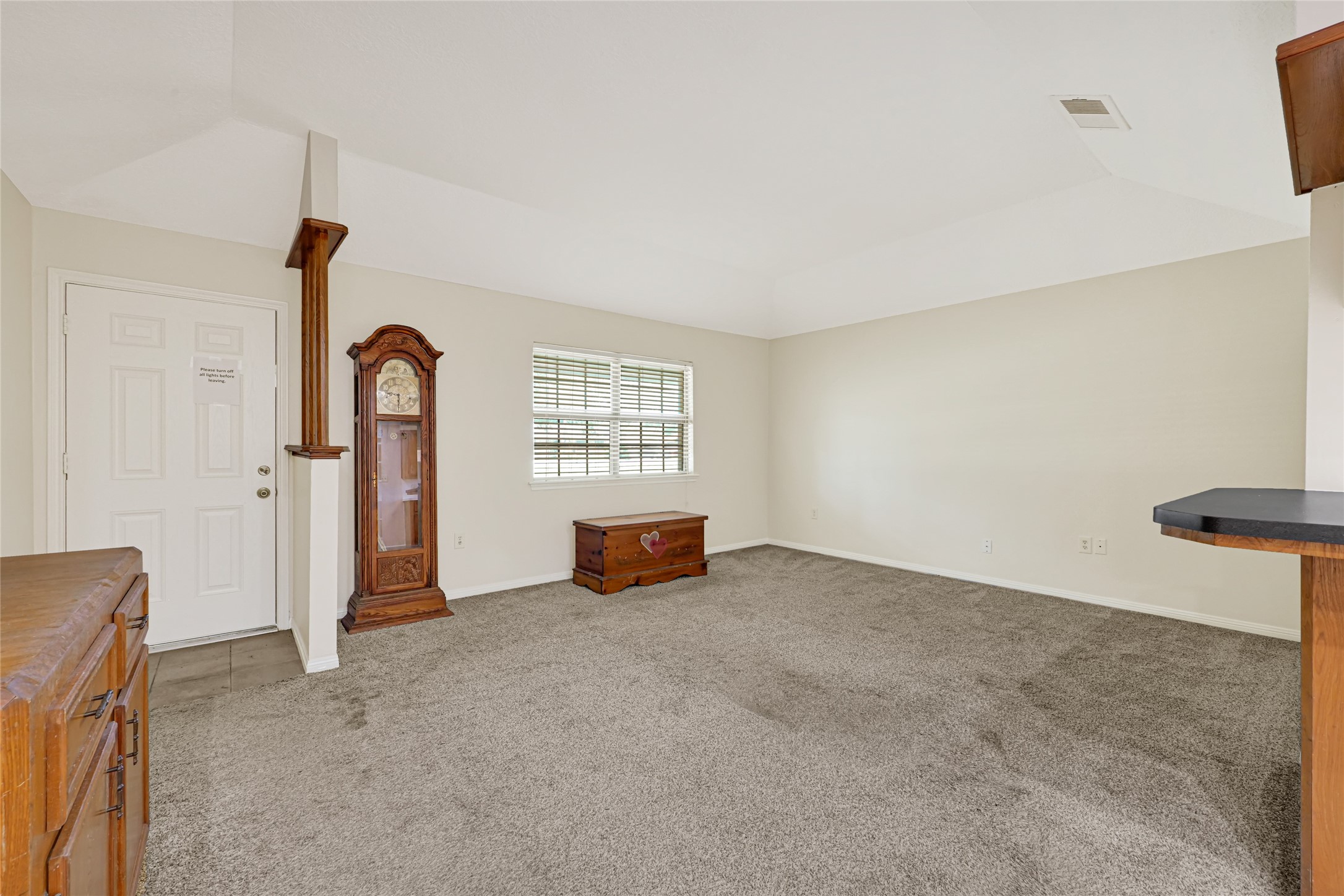 5406 Avenue C Property Photo 8