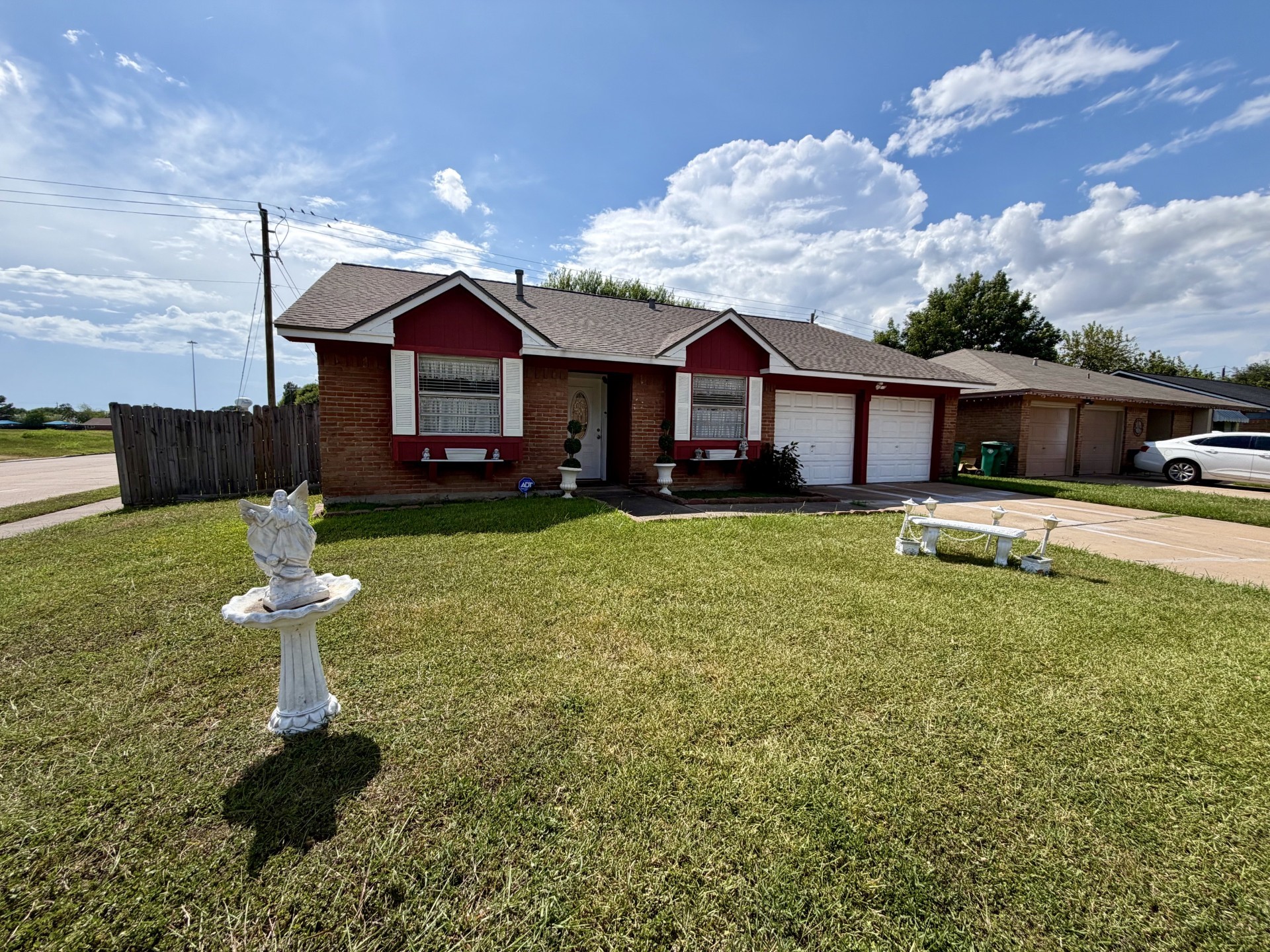 4103 Bermuda Drive Property Photo 2