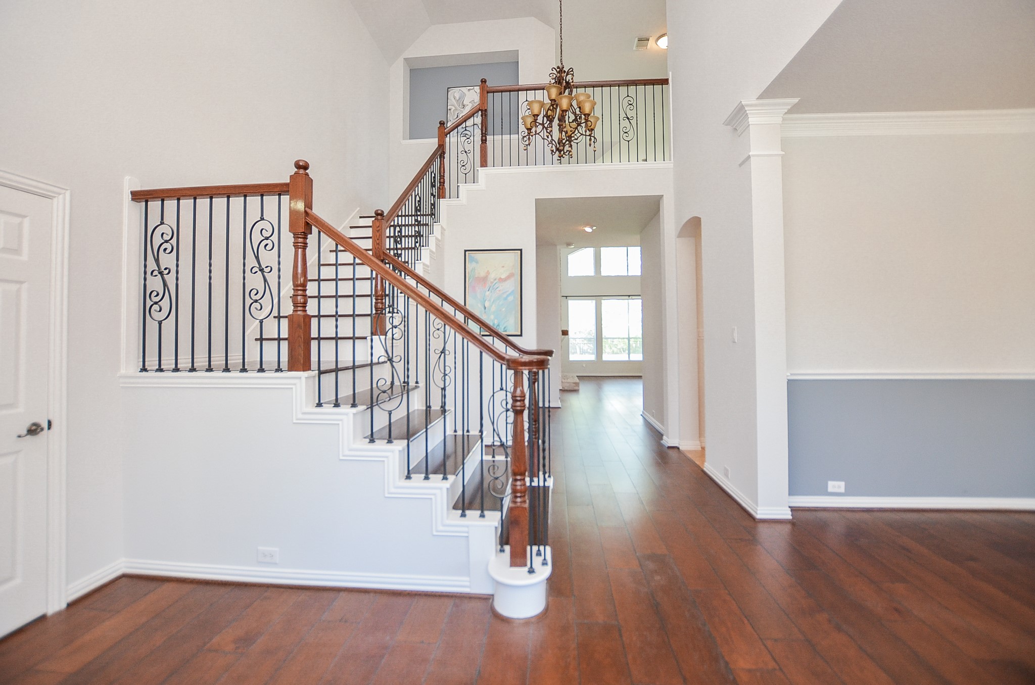 4315 Village Forest Drive Property Photo 8