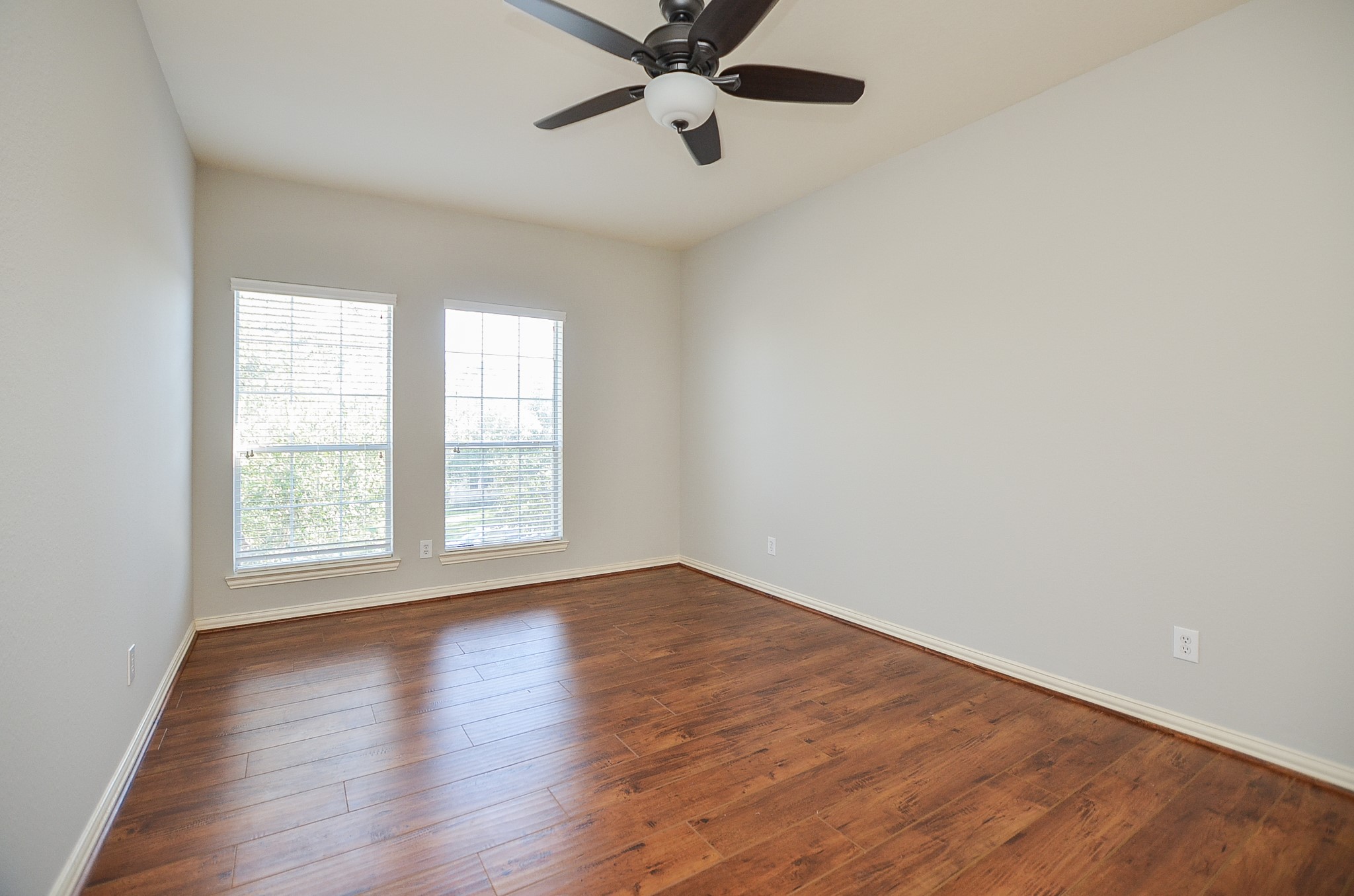4315 Village Forest Drive Property Photo 35