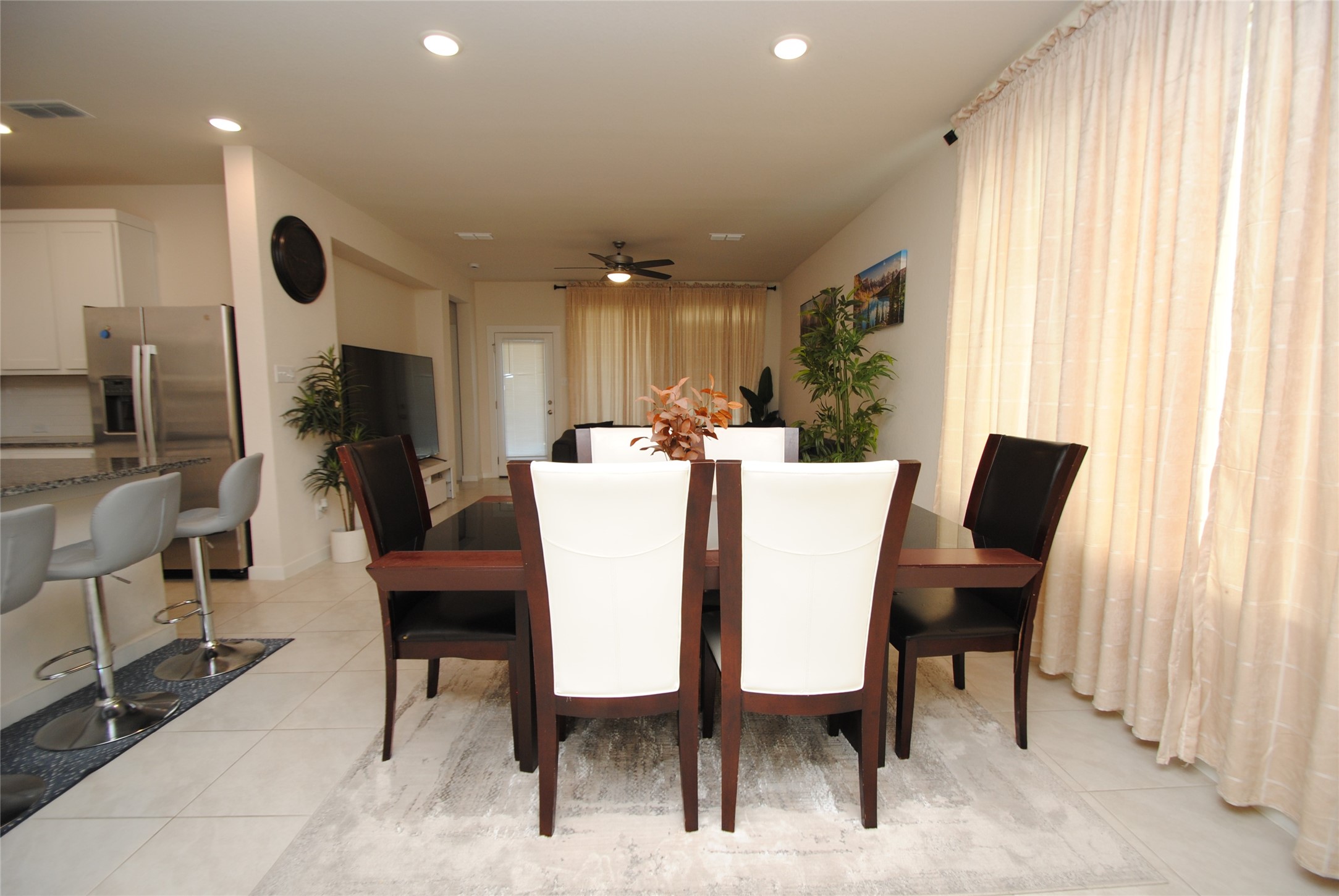 7143 Clearwater Cove Drive Property Photo 4